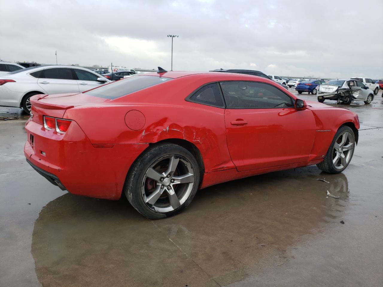 Photo 2 VIN: 2G1FB1EV3A9121197 - CHEVROLET CAMARO 