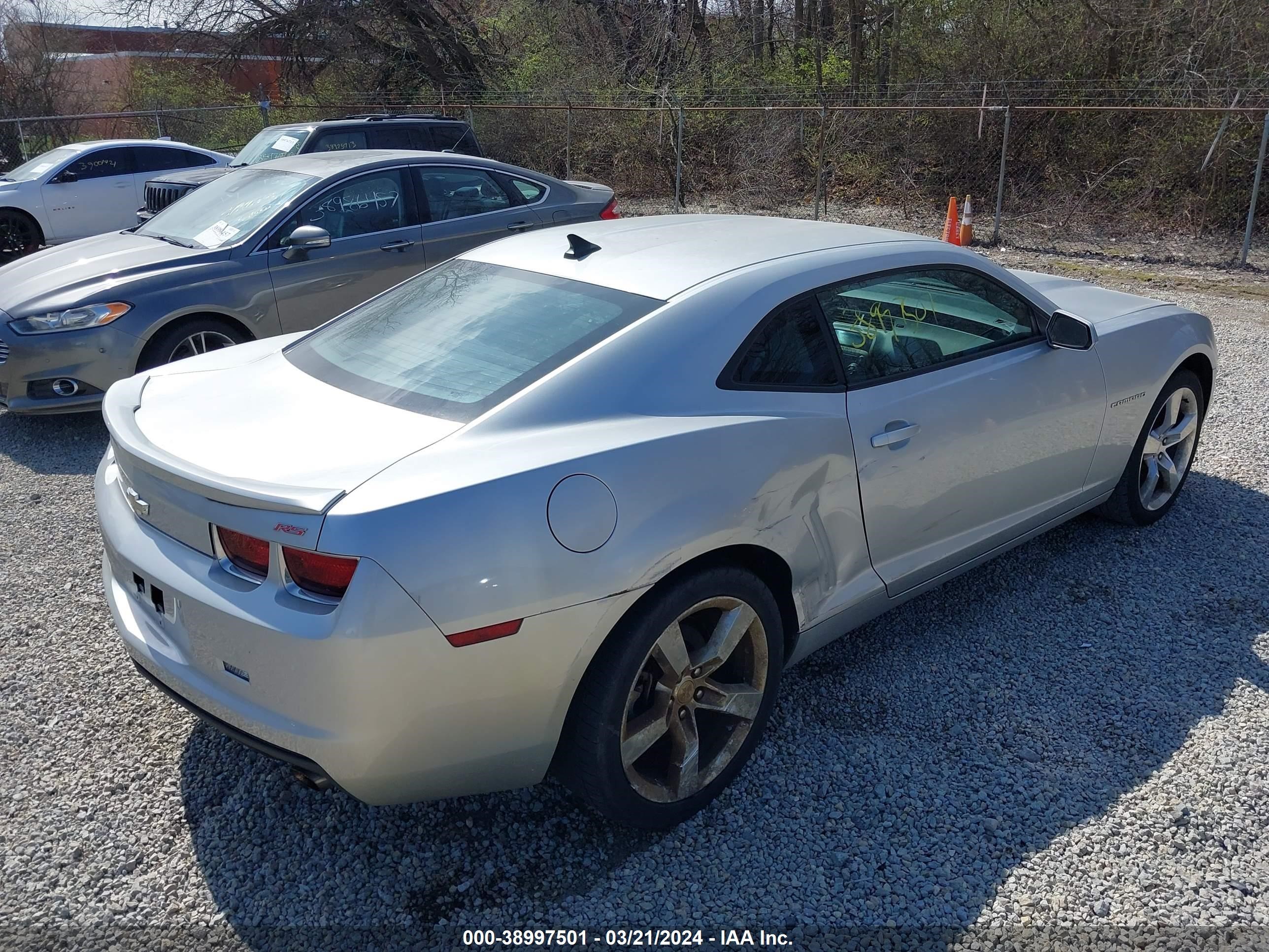 Photo 3 VIN: 2G1FB1EV8A9150338 - CHEVROLET CAMARO 