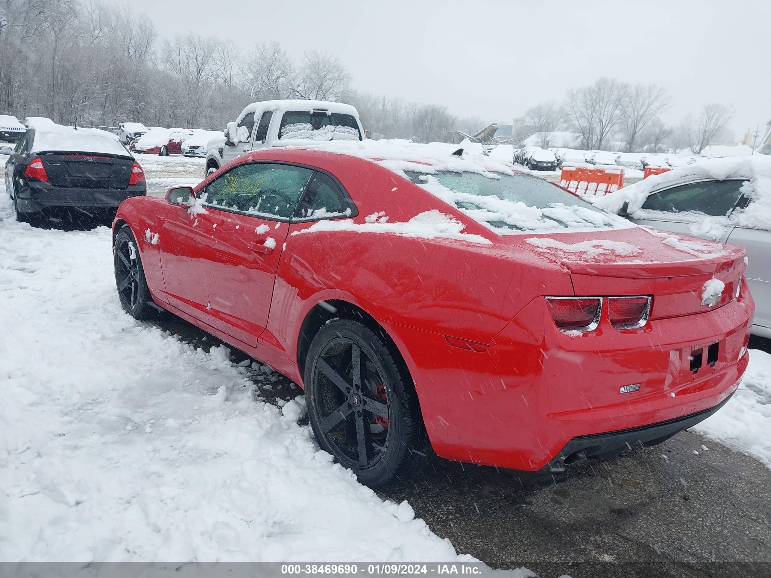 Photo 2 VIN: 2G1FB1EV9A9100290 - CHEVROLET CAMARO 