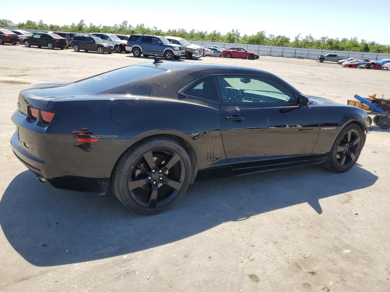 Photo 2 VIN: 2G1FC1E33C9116922 - CHEVROLET CAMARO 