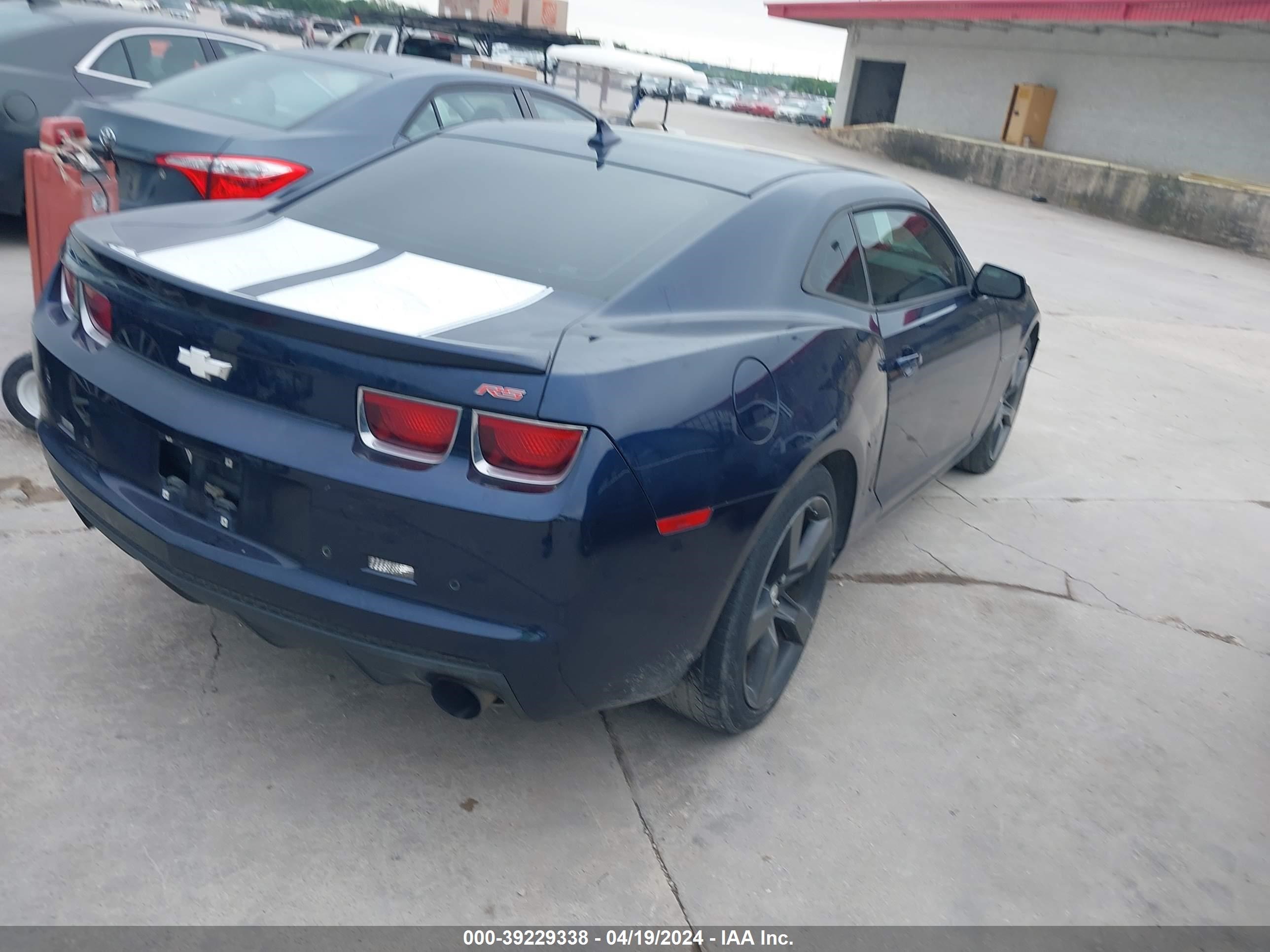 Photo 3 VIN: 2G1FC1E33C9159947 - CHEVROLET CAMARO 