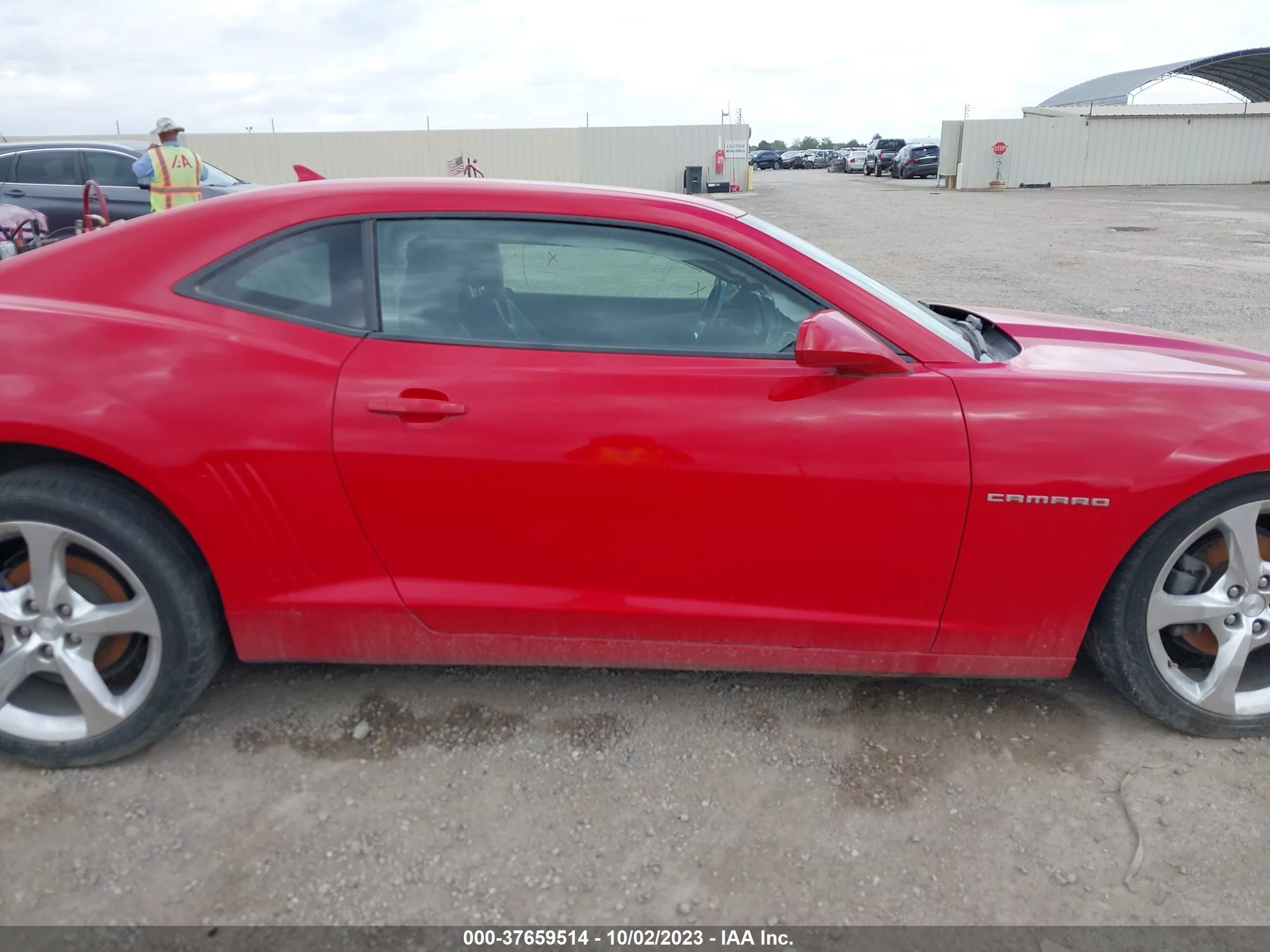 Photo 13 VIN: 2G1FC1E39D9234409 - CHEVROLET CAMARO 