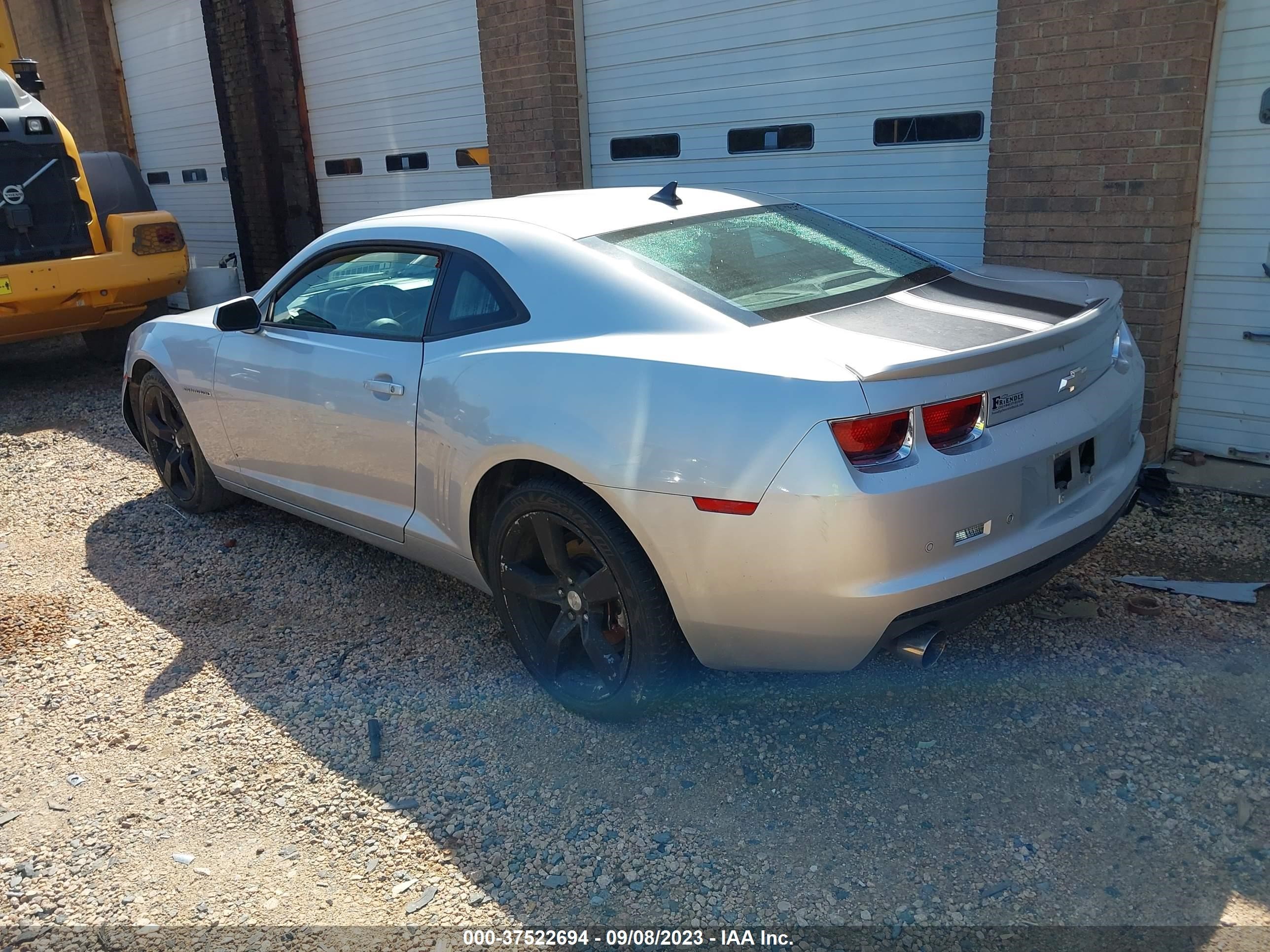 Photo 2 VIN: 2G1FC1ED1B9131068 - CHEVROLET CAMARO 