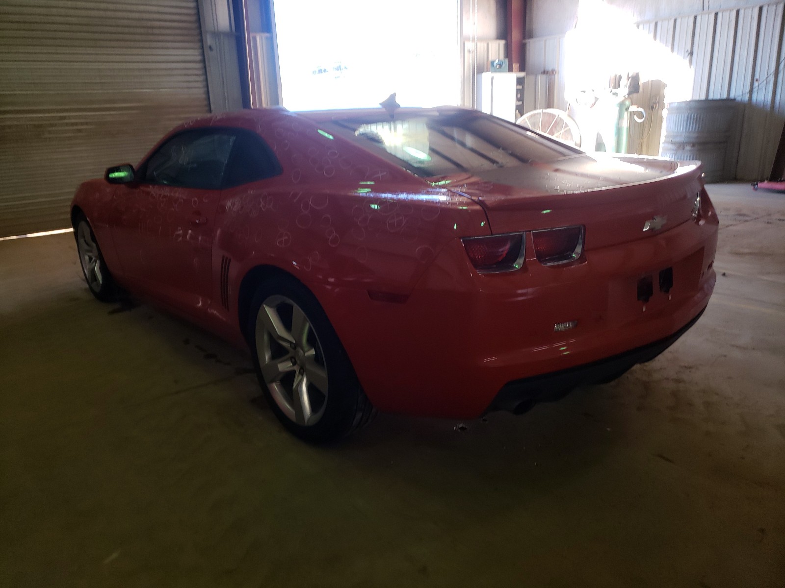 Photo 2 VIN: 2G1FC1ED8B9170725 - CHEVROLET CAMARO LT 