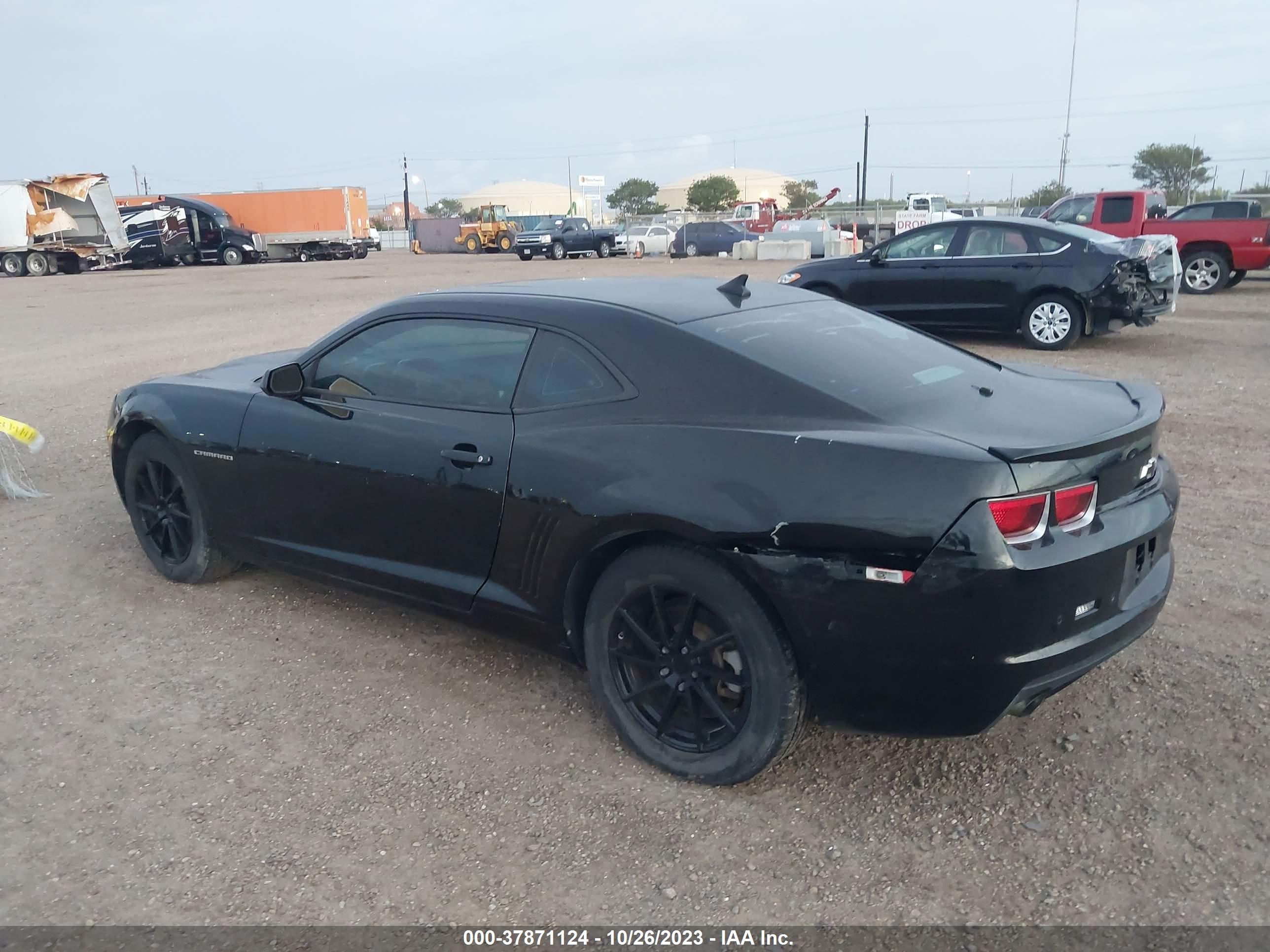 Photo 2 VIN: 2G1FC1EV7A9190357 - CHEVROLET CAMARO 