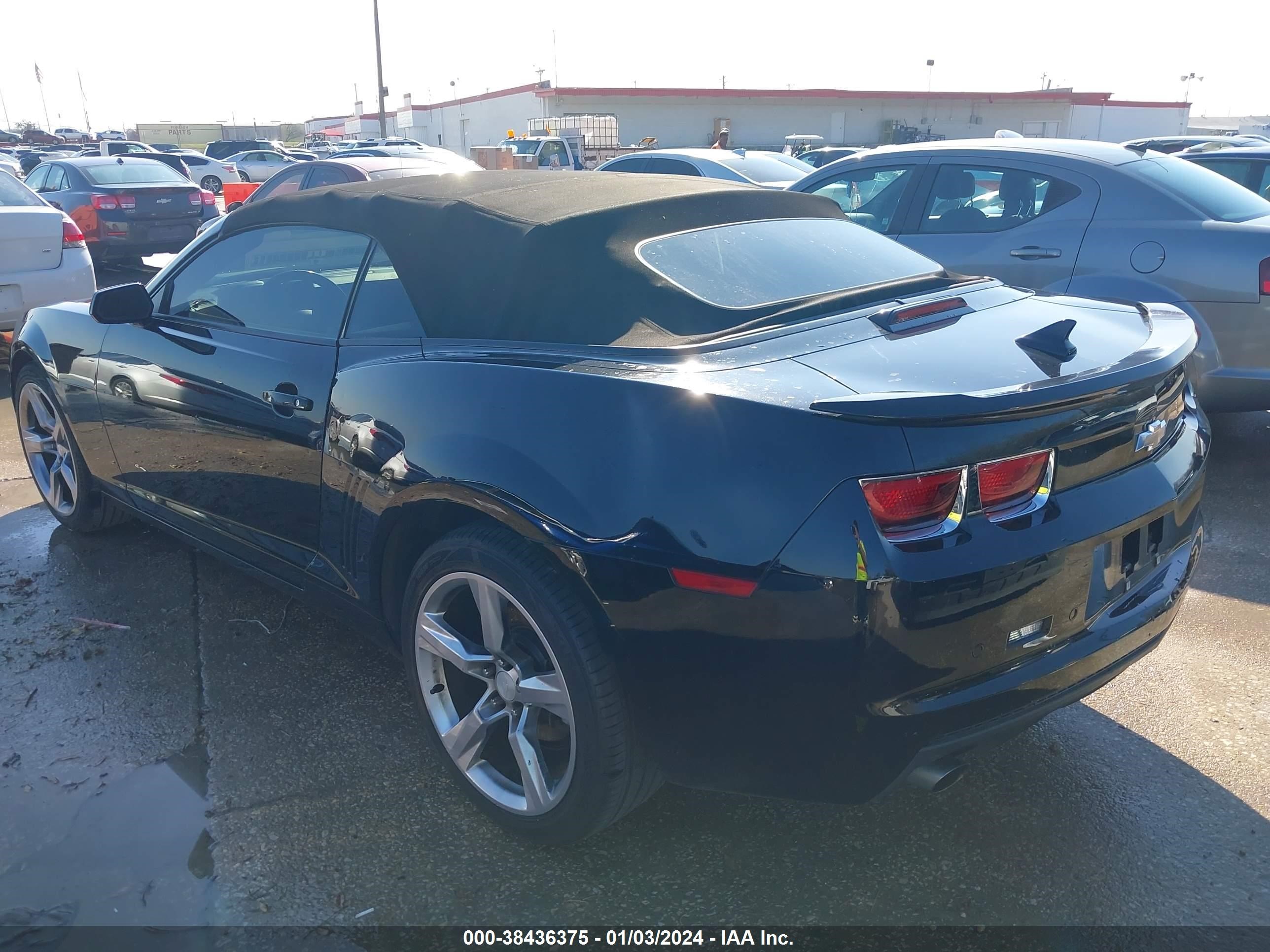 Photo 2 VIN: 2G1FC3DD1B9174810 - CHEVROLET CAMARO 