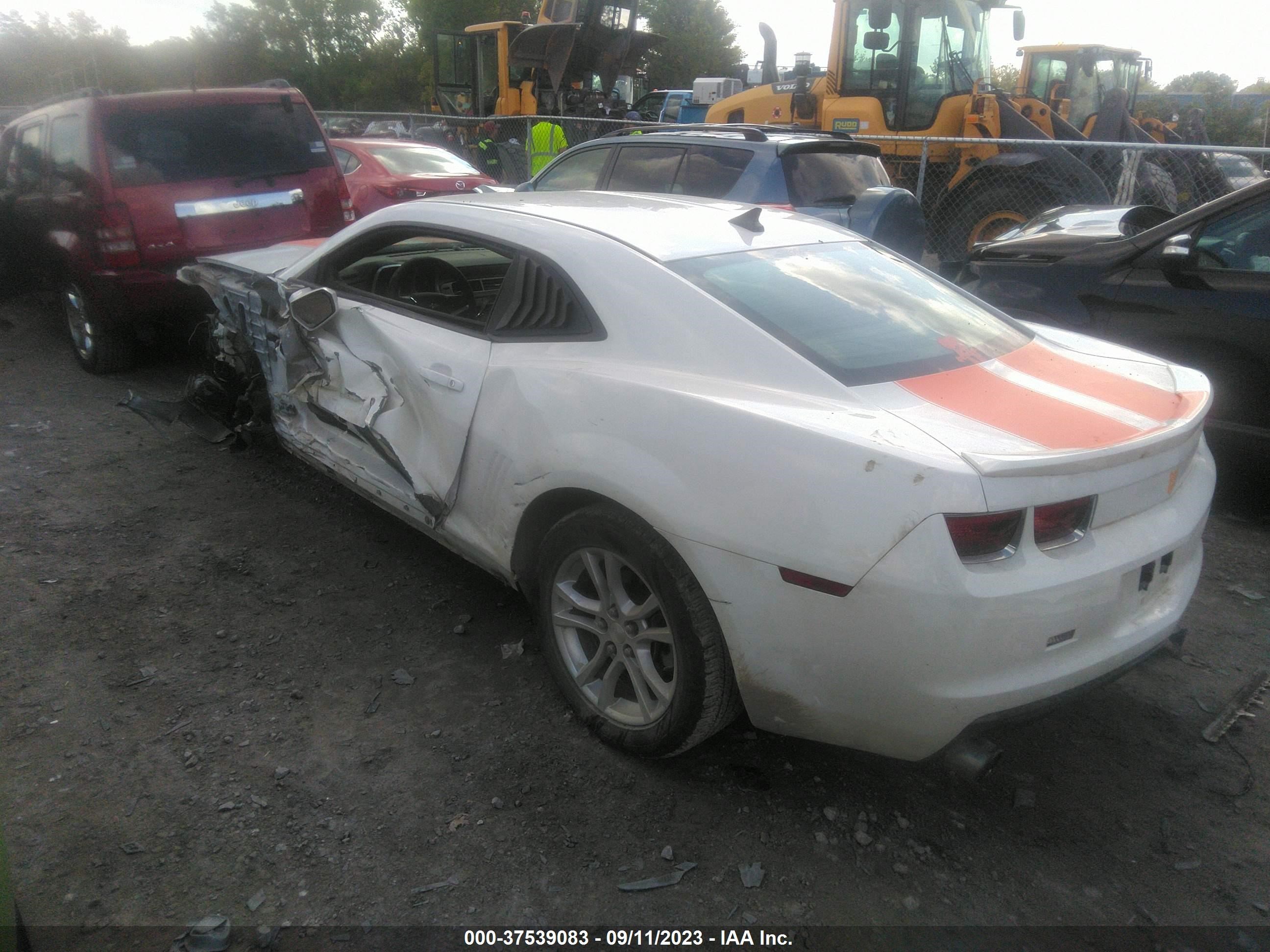 Photo 2 VIN: 2G1FE1E36D9129594 - CHEVROLET CAMARO 