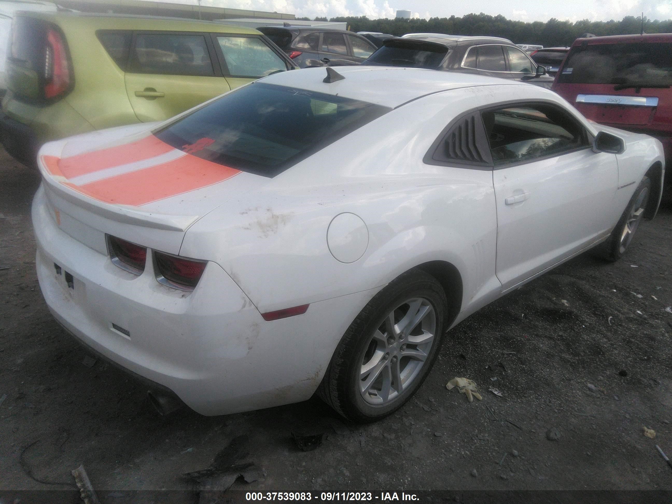 Photo 3 VIN: 2G1FE1E36D9129594 - CHEVROLET CAMARO 