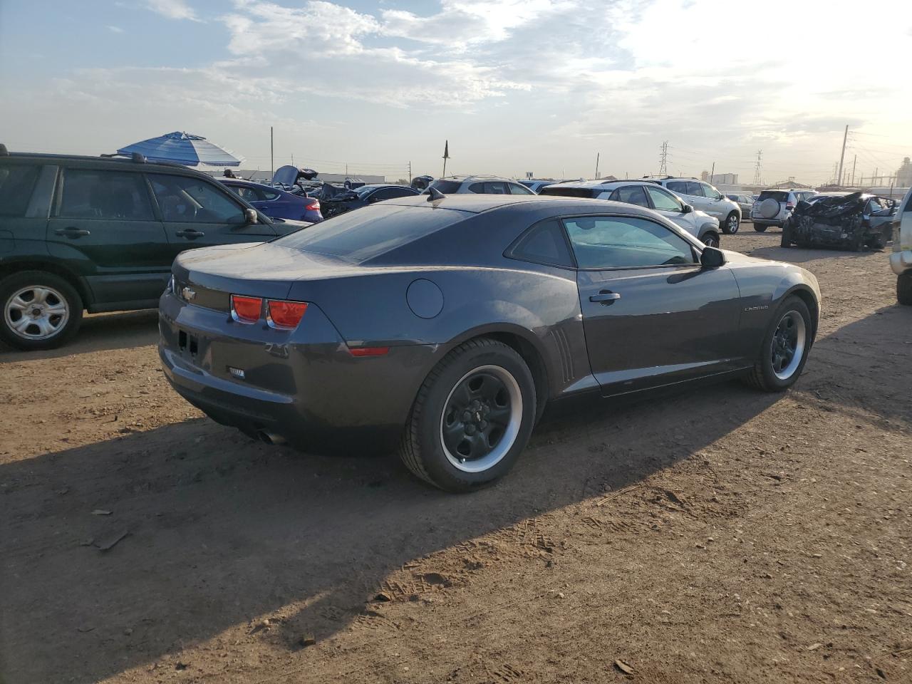 Photo 2 VIN: 2G1FE1ED5B9175343 - CHEVROLET CAMARO 