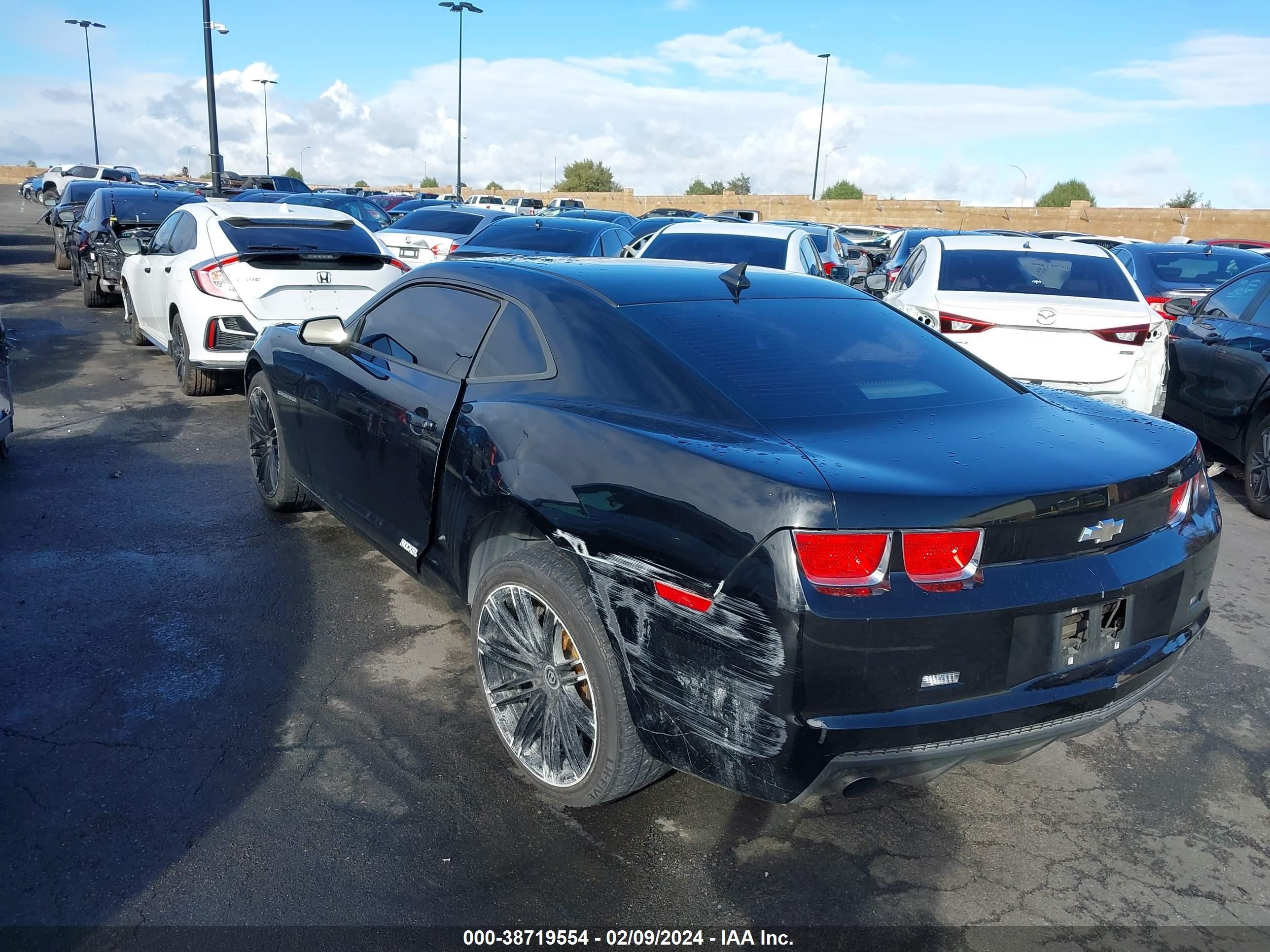 Photo 2 VIN: 2G1FF1EV6A9225803 - CHEVROLET CAMARO 