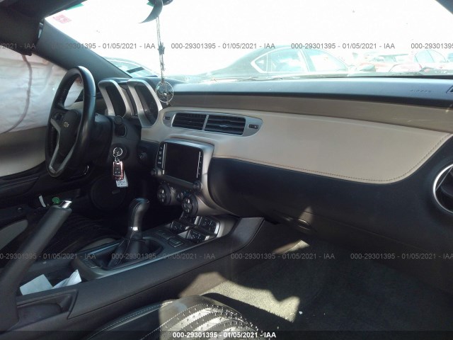 Photo 4 VIN: 2G1FG1E34D9169019 - CHEVROLET CAMARO 