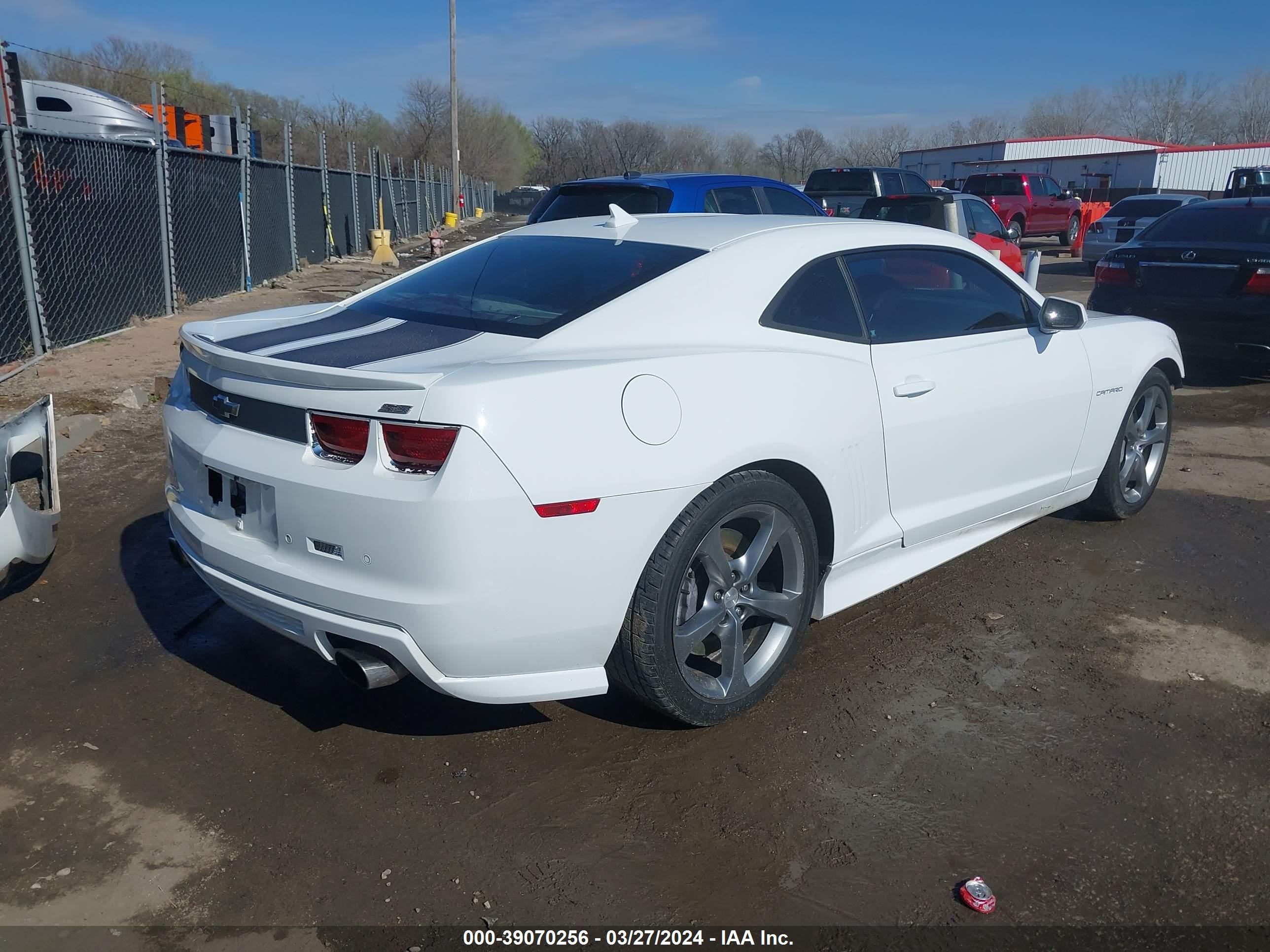 Photo 3 VIN: 2G1FK1EJ0D9112247 - CHEVROLET CAMARO 