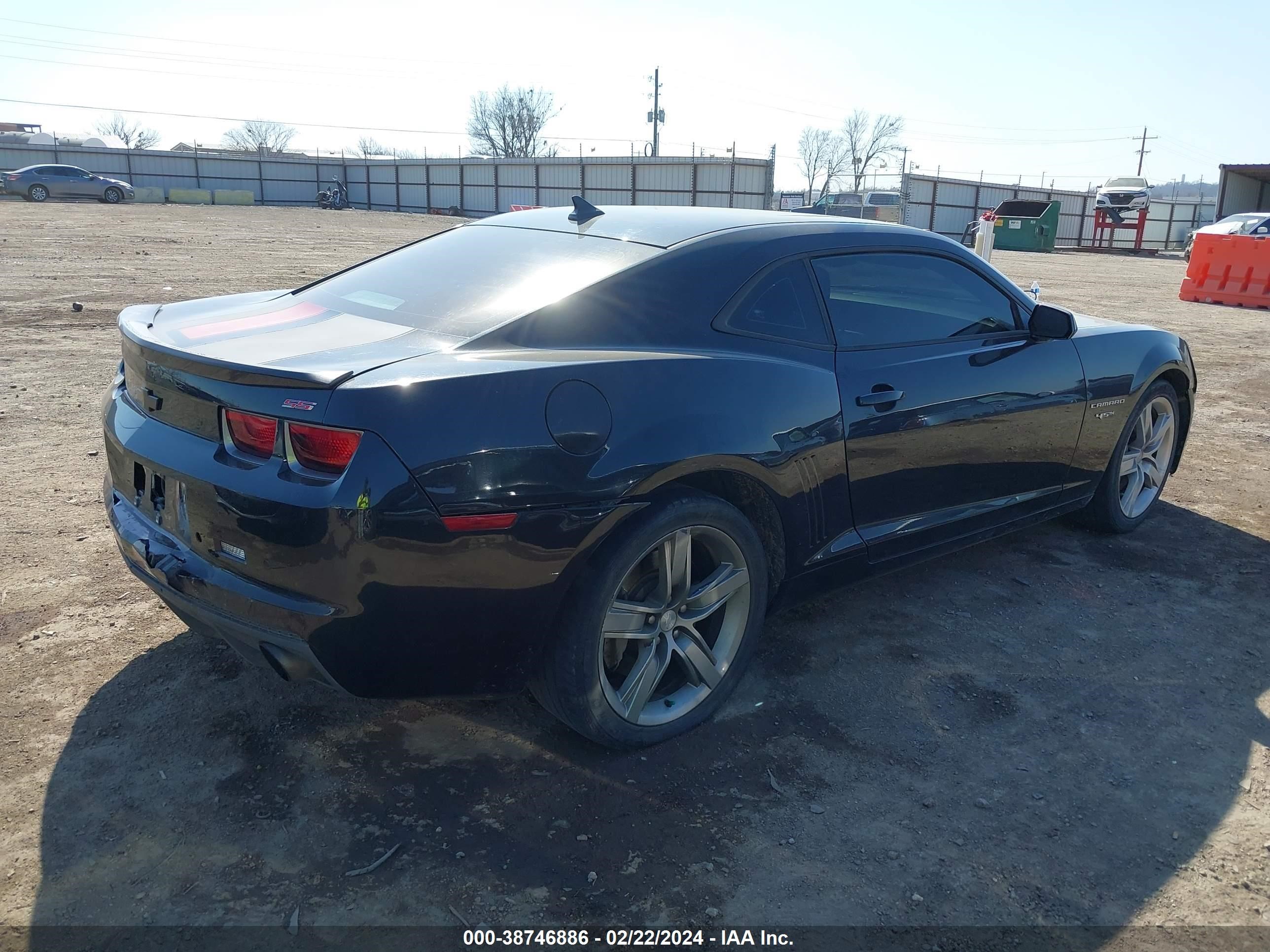 Photo 3 VIN: 2G1FK1EJ2C9153056 - CHEVROLET CAMARO 