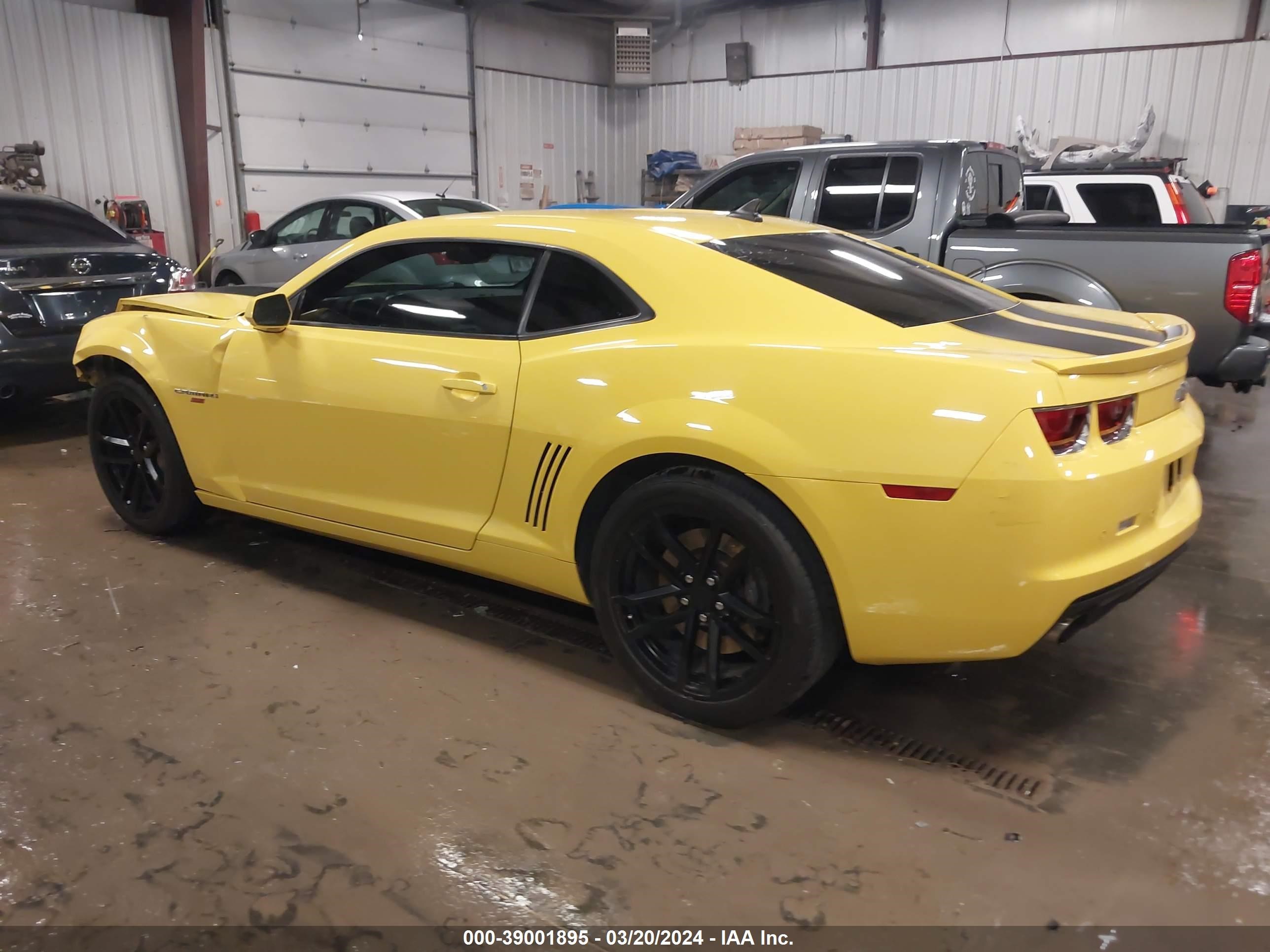 Photo 2 VIN: 2G1FK1EJ8B9214229 - CHEVROLET CAMARO 