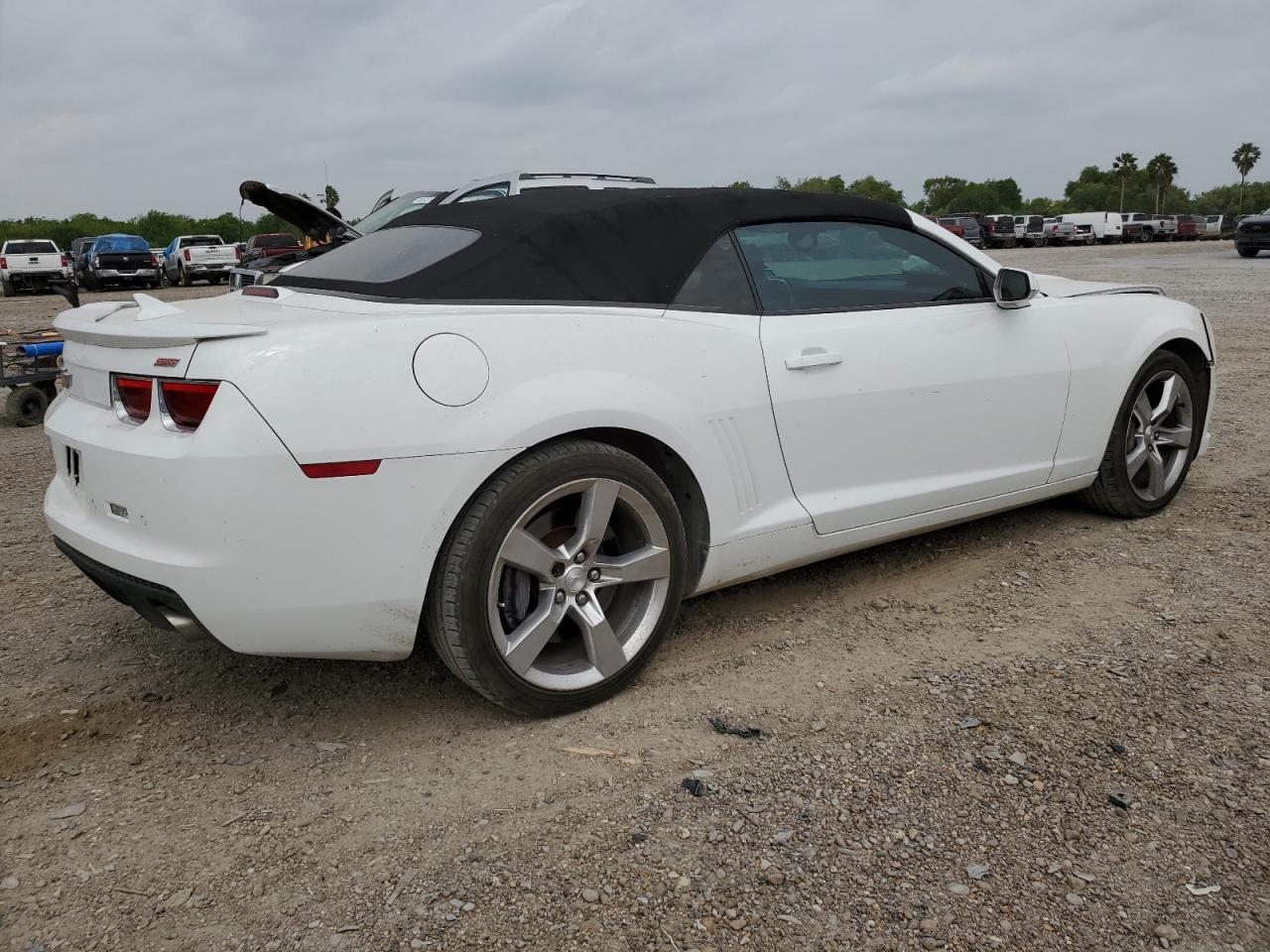 Photo 2 VIN: 2G1FK3DJ1B9174833 - CHEVROLET CAMARO 