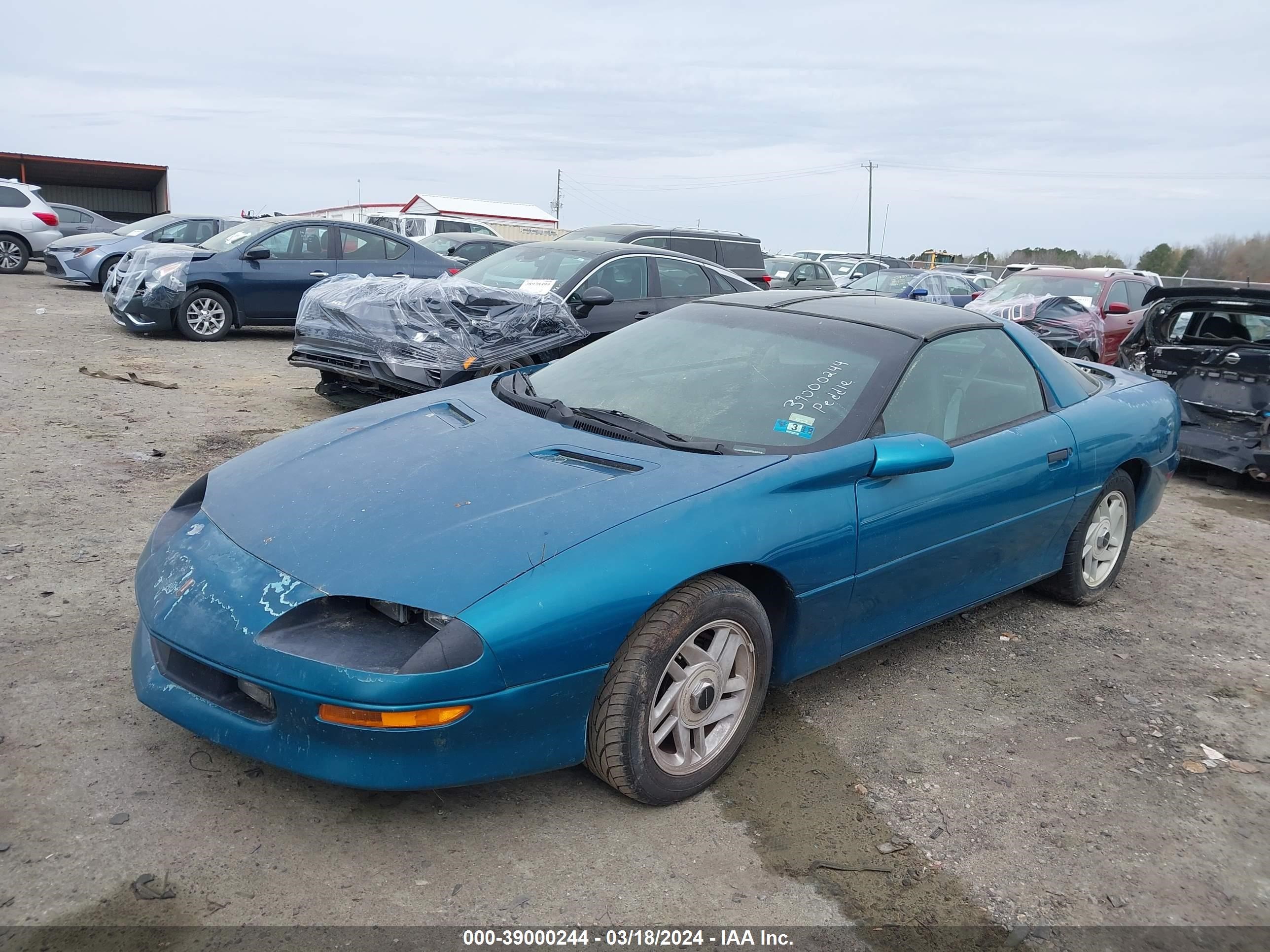 Photo 1 VIN: 2G1FP22K3T2103683 - CHEVROLET CAMARO 