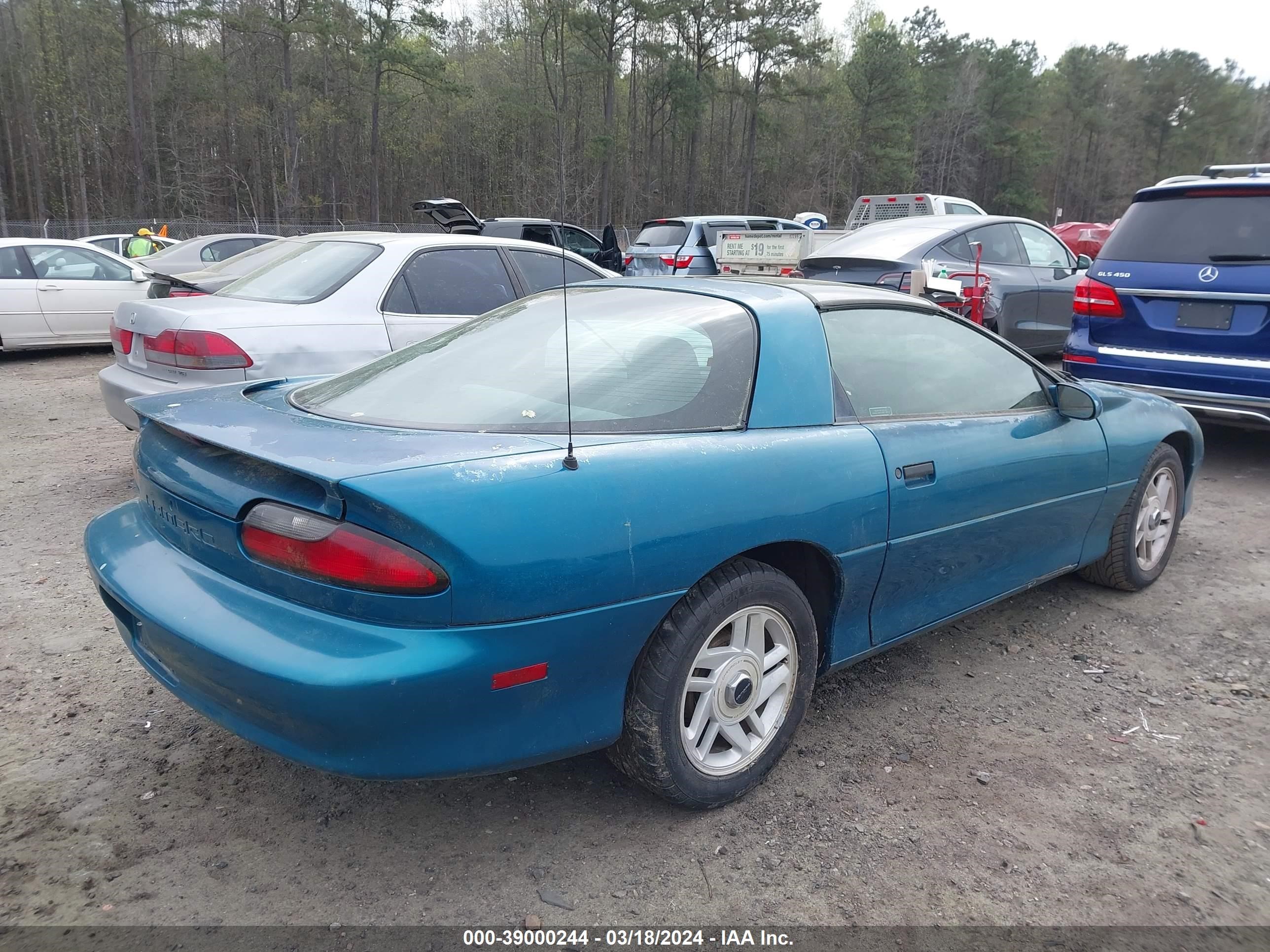 Photo 3 VIN: 2G1FP22K3T2103683 - CHEVROLET CAMARO 