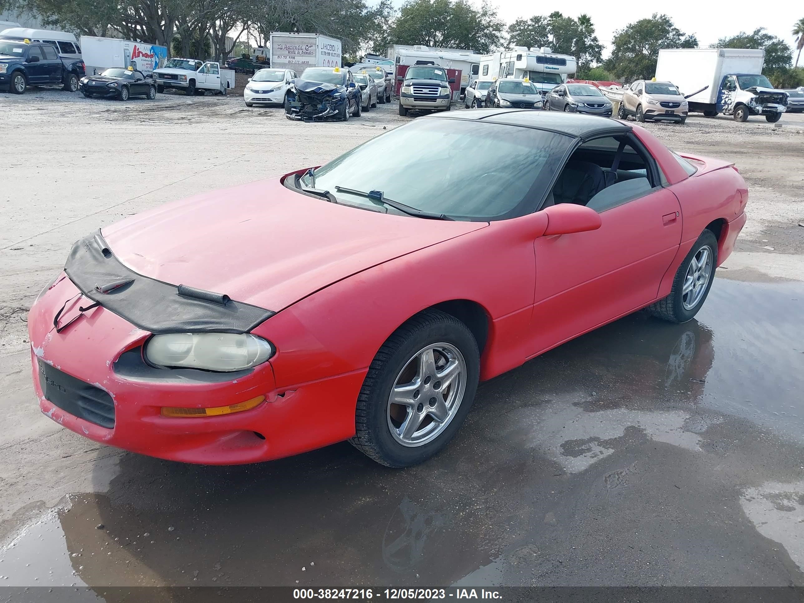 Photo 1 VIN: 2G1FP22K7Y2145295 - CHEVROLET CAMARO 