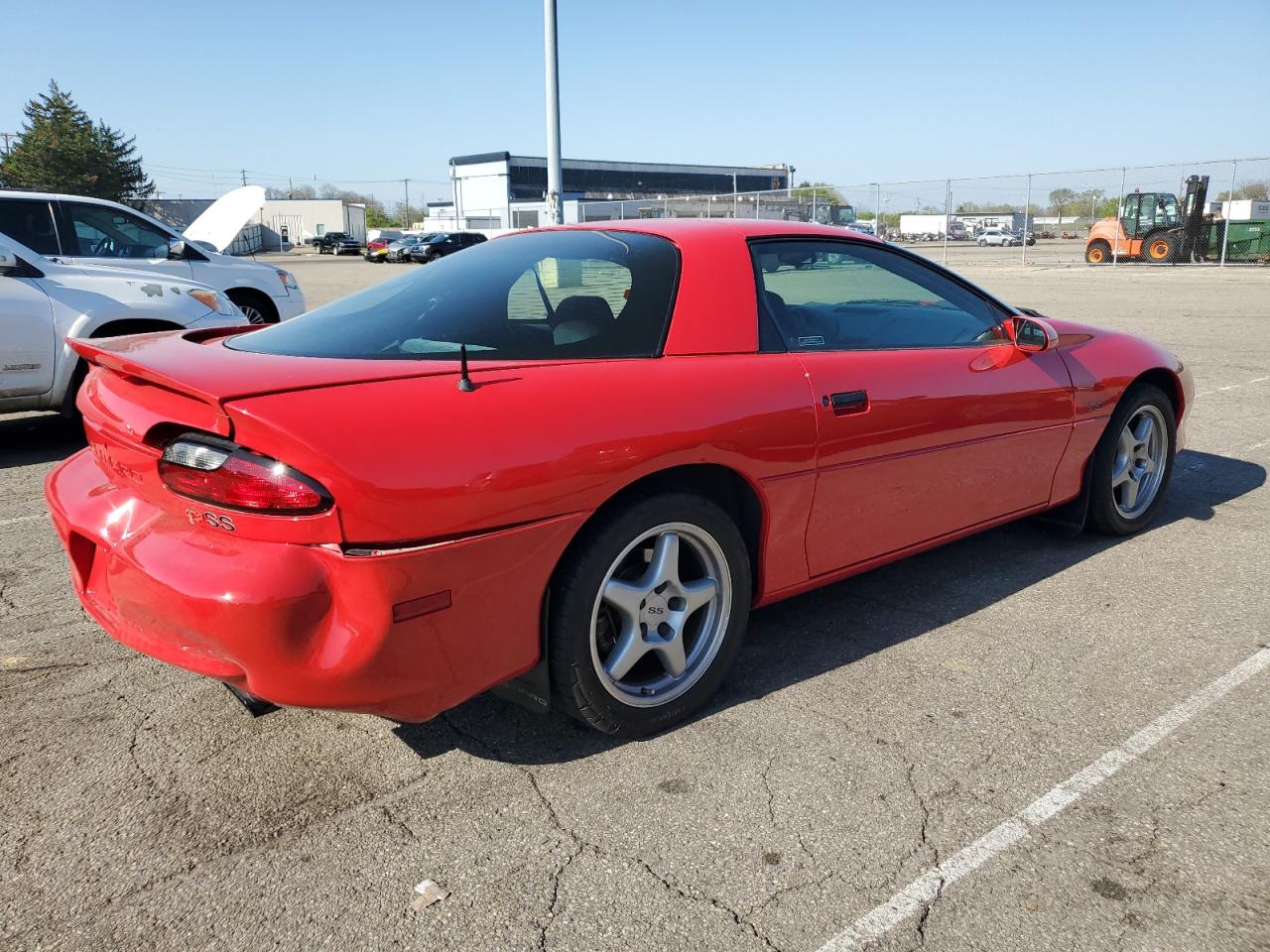 Photo 2 VIN: 2G1FP22P1T2162548 - CHEVROLET CAMARO 