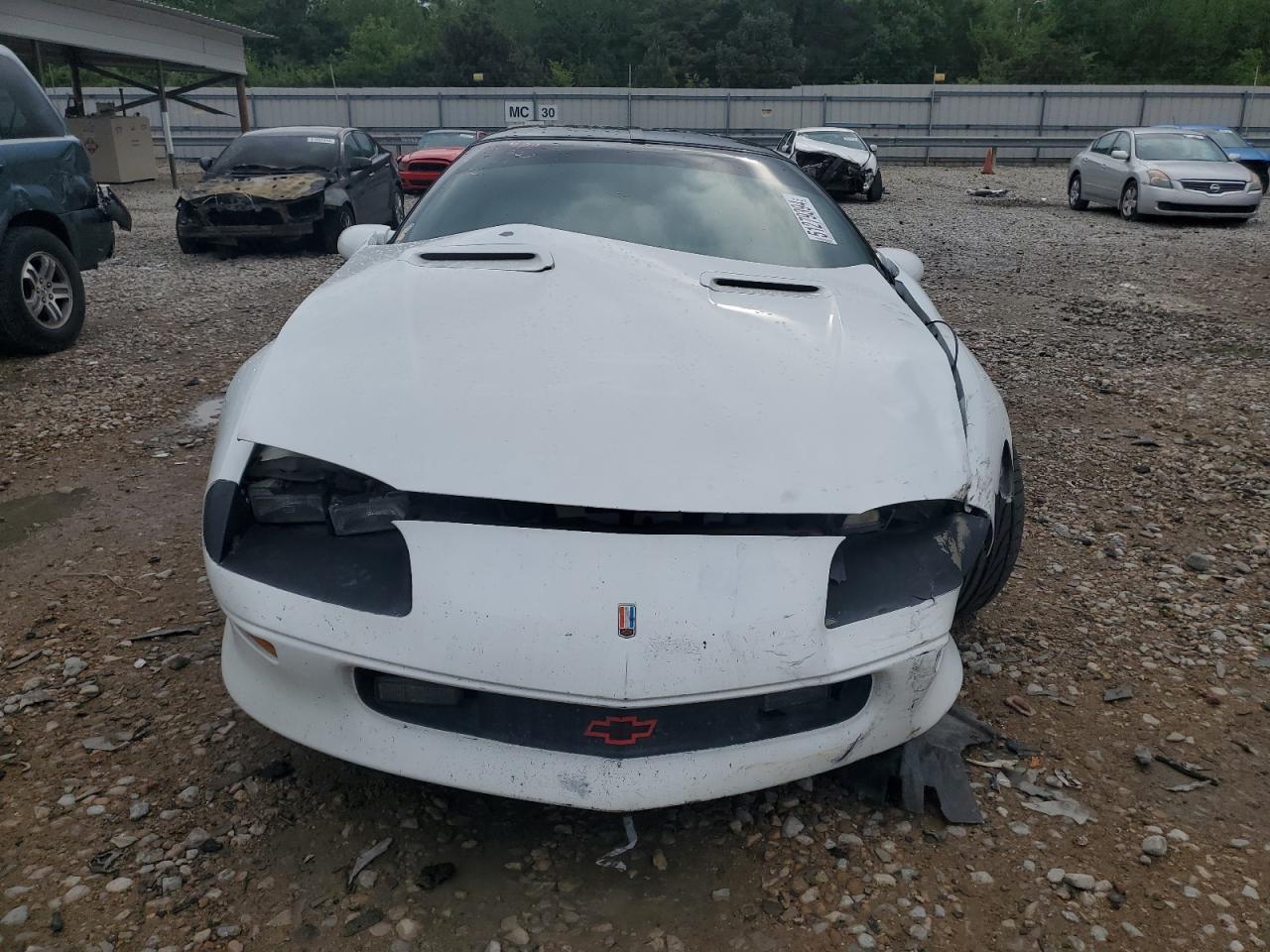 Photo 4 VIN: 2G1FP22P8S2111627 - CHEVROLET CAMARO 