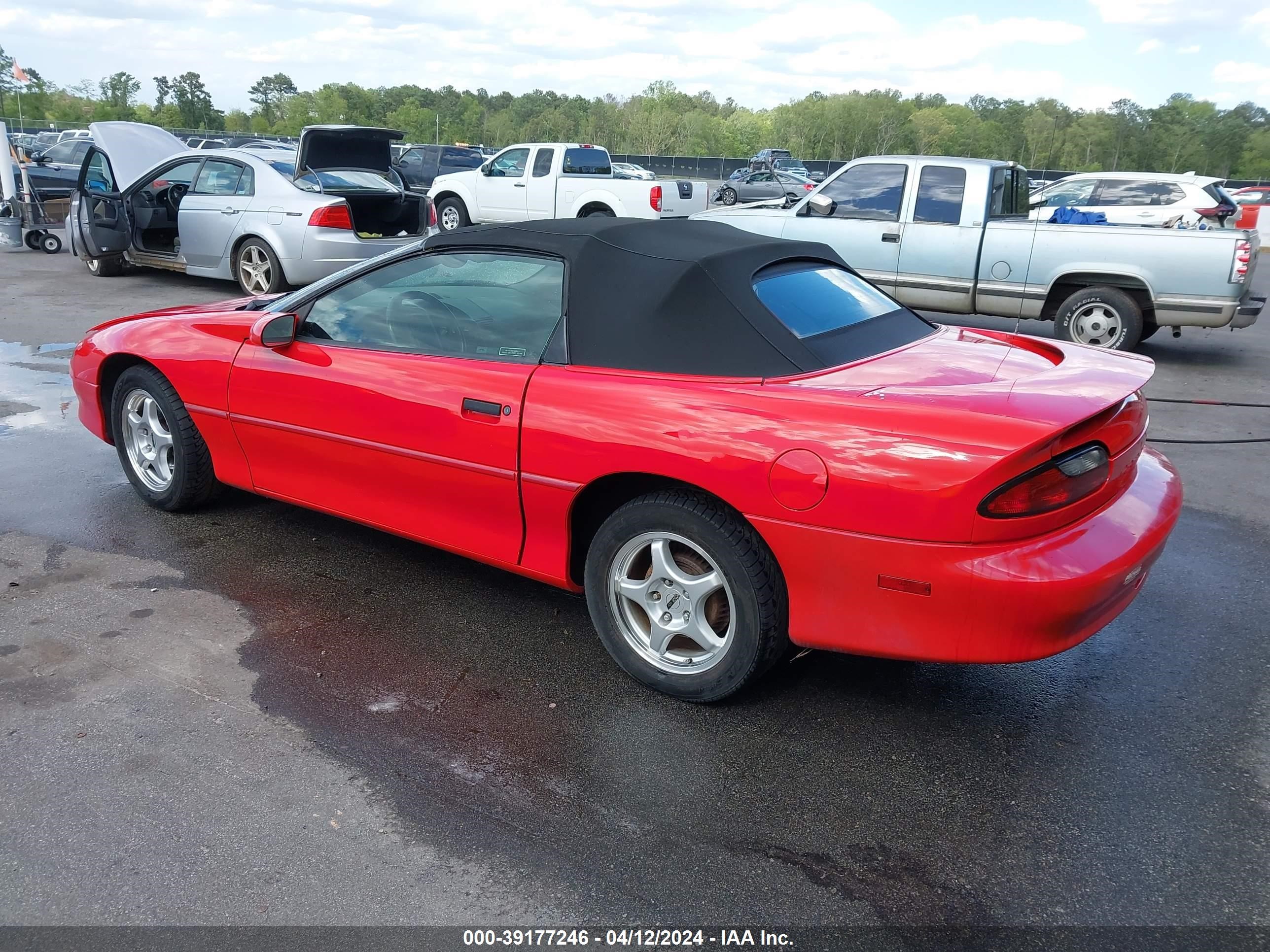 Photo 2 VIN: 2G1FP32K5T2144290 - CHEVROLET CAMARO 