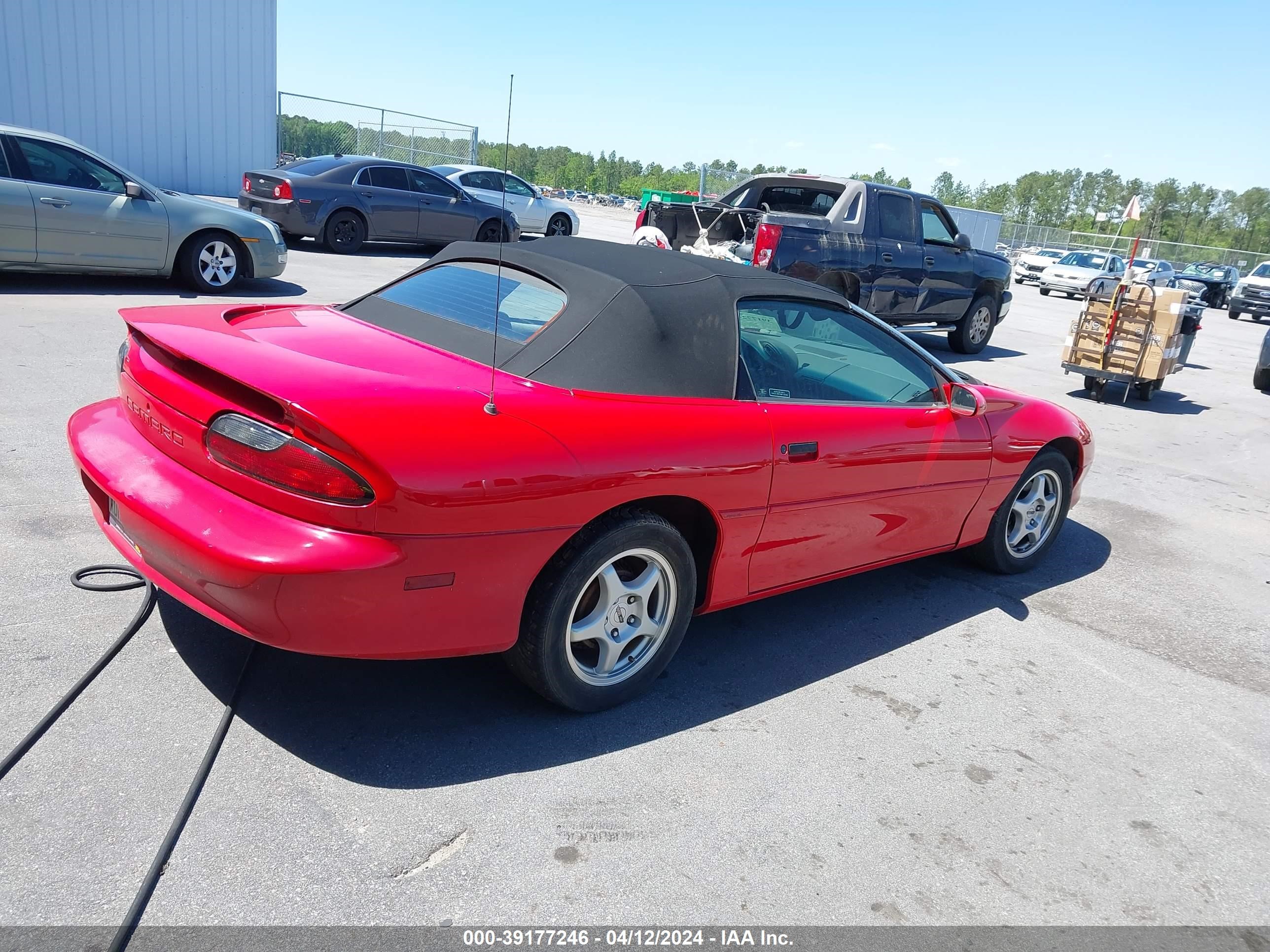 Photo 3 VIN: 2G1FP32K5T2144290 - CHEVROLET CAMARO 