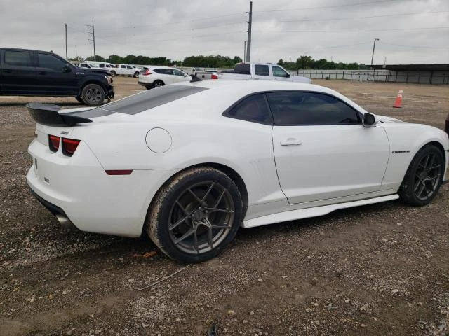 Photo 2 VIN: 2G1FS1EW4A9190862 - CHEVROLET CAMARO SS 