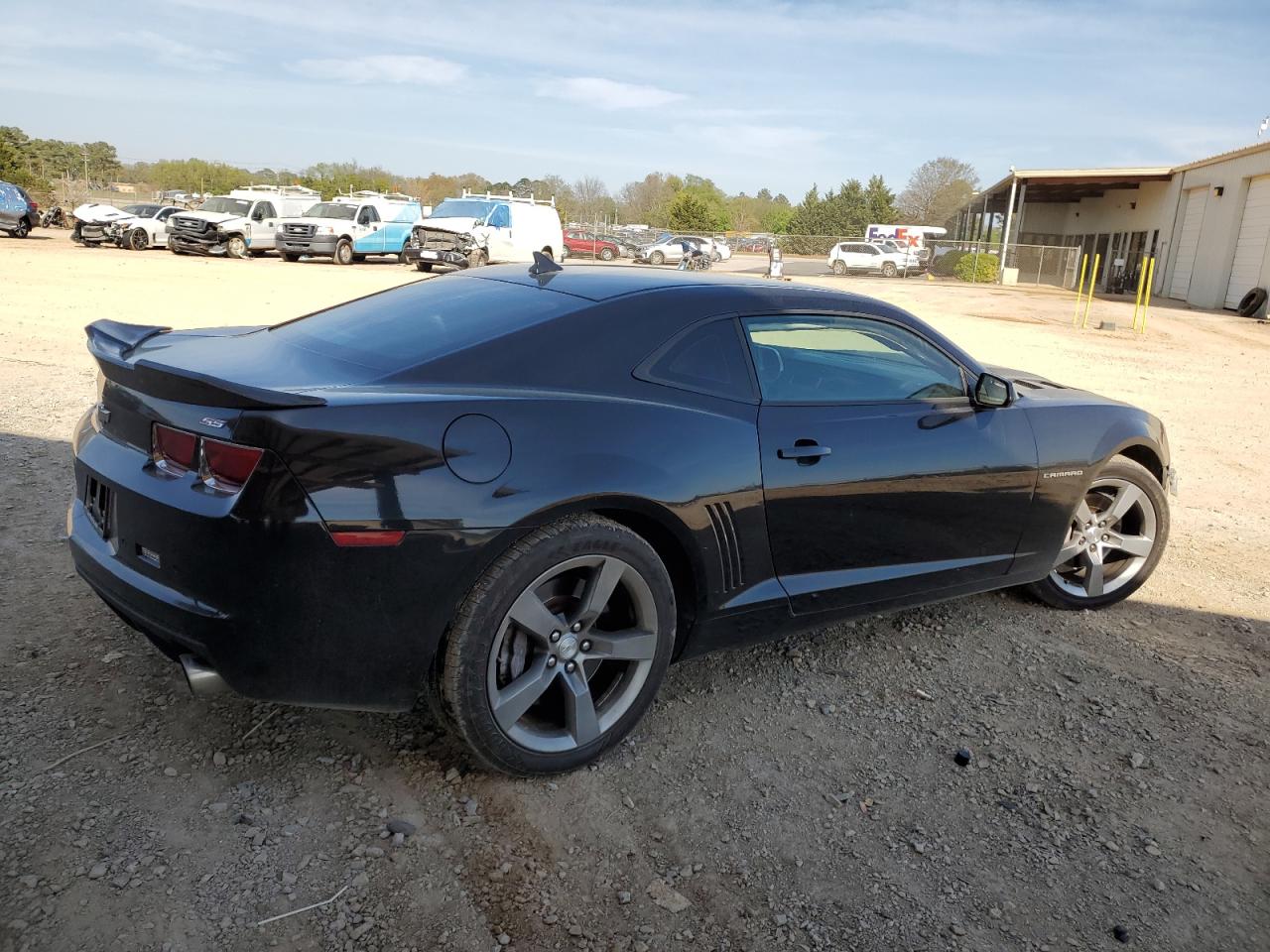 Photo 2 VIN: 2G1FT1EW2B9172262 - CHEVROLET CAMARO 