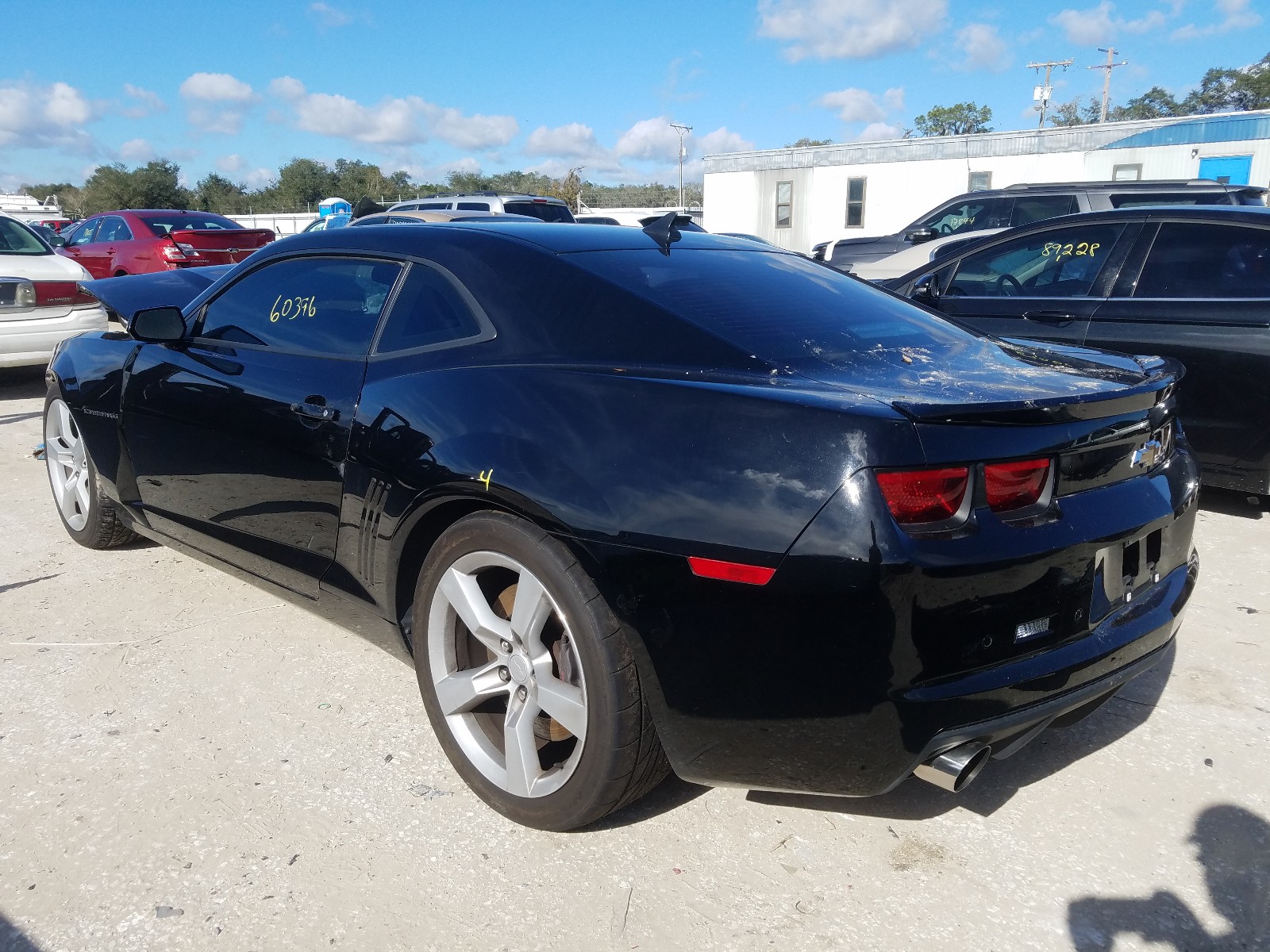 Photo 2 VIN: 2G1FT1EW3B9175719 - CHEVROLET CAMARO 2SS 