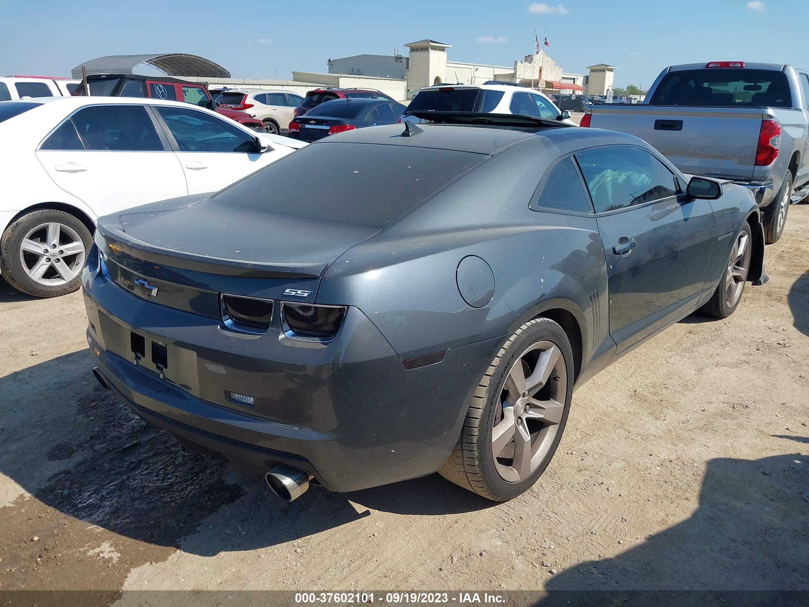 Photo 3 VIN: 2G1FT1EW4A9117214 - CHEVROLET CAMARO 