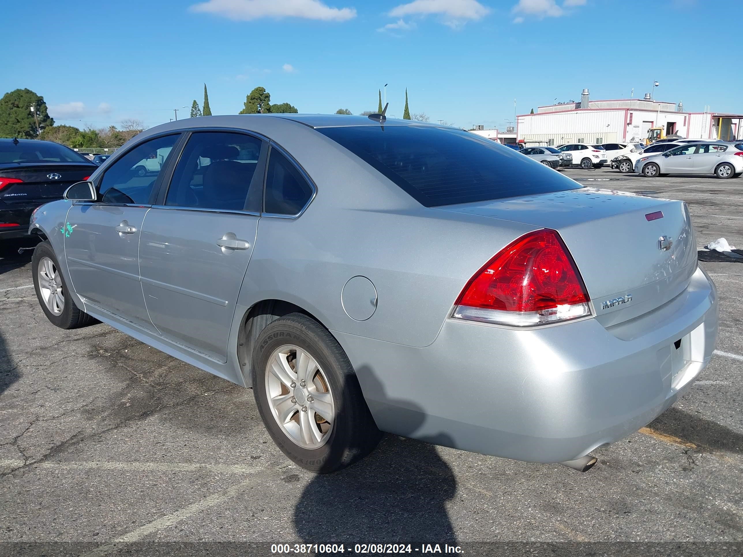 Photo 2 VIN: 2G1WA5E30C1289552 - CHEVROLET IMPALA 