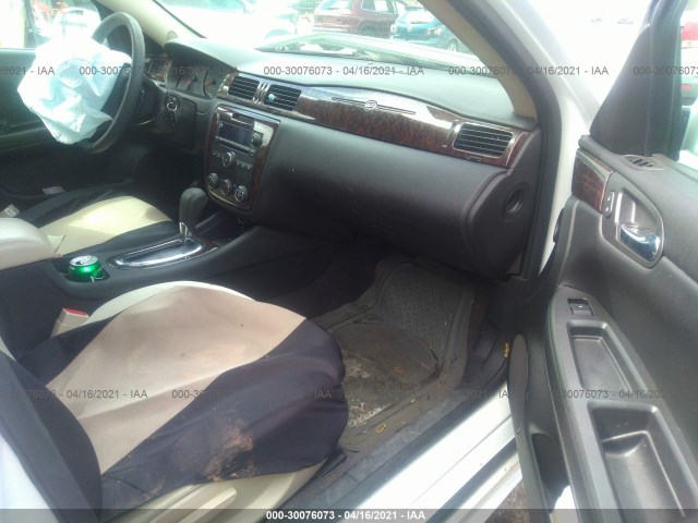 Photo 4 VIN: 2G1WA5E34F1114886 - CHEVROLET IMPALA LIMITED 