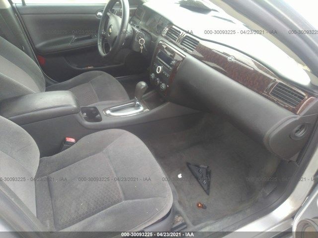 Photo 4 VIN: 2G1WA5E37C1120743 - CHEVROLET IMPALA 