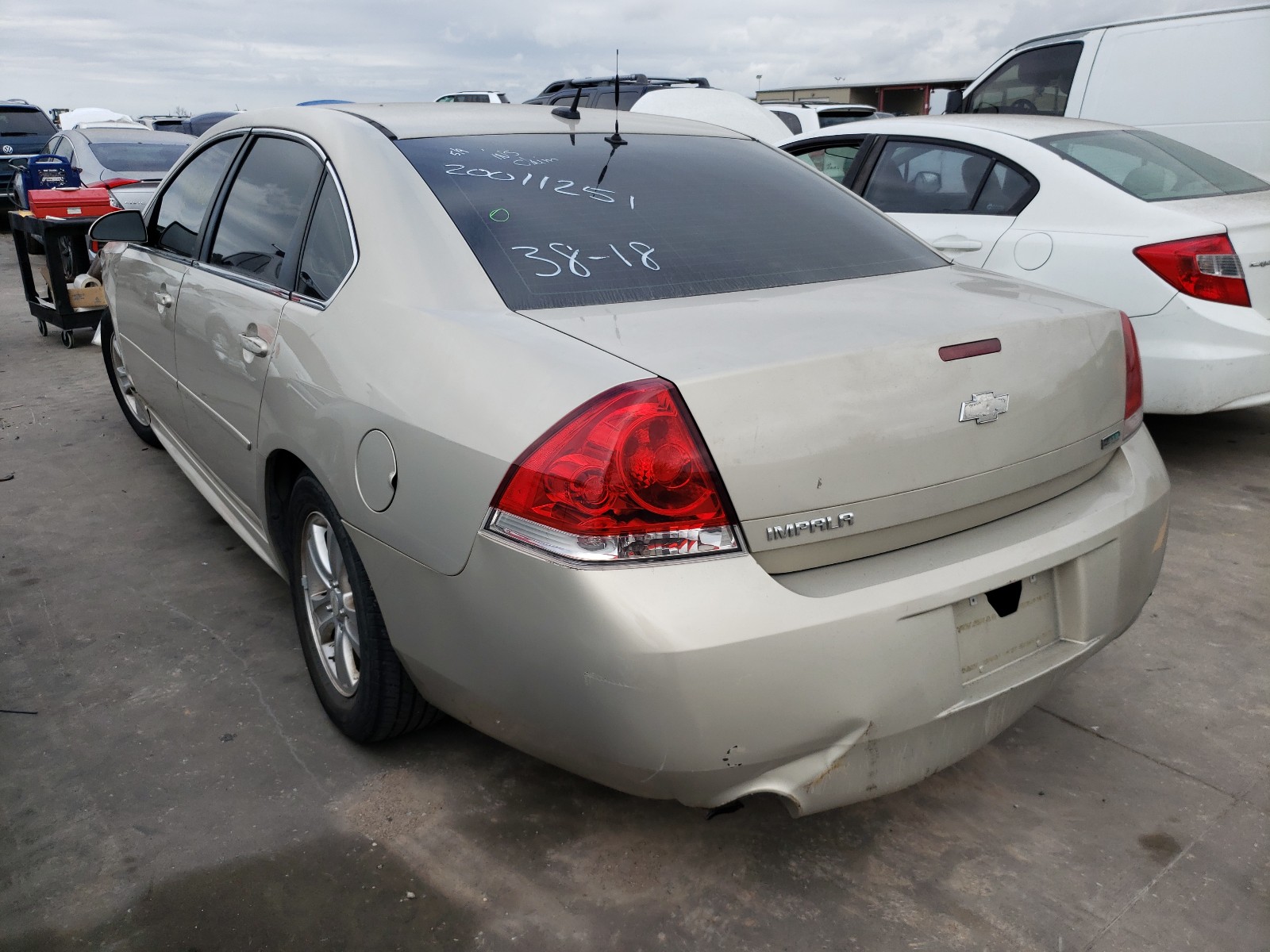 Photo 2 VIN: 2G1WA5E38C1138927 - CHEVROLET IMPALA LS 