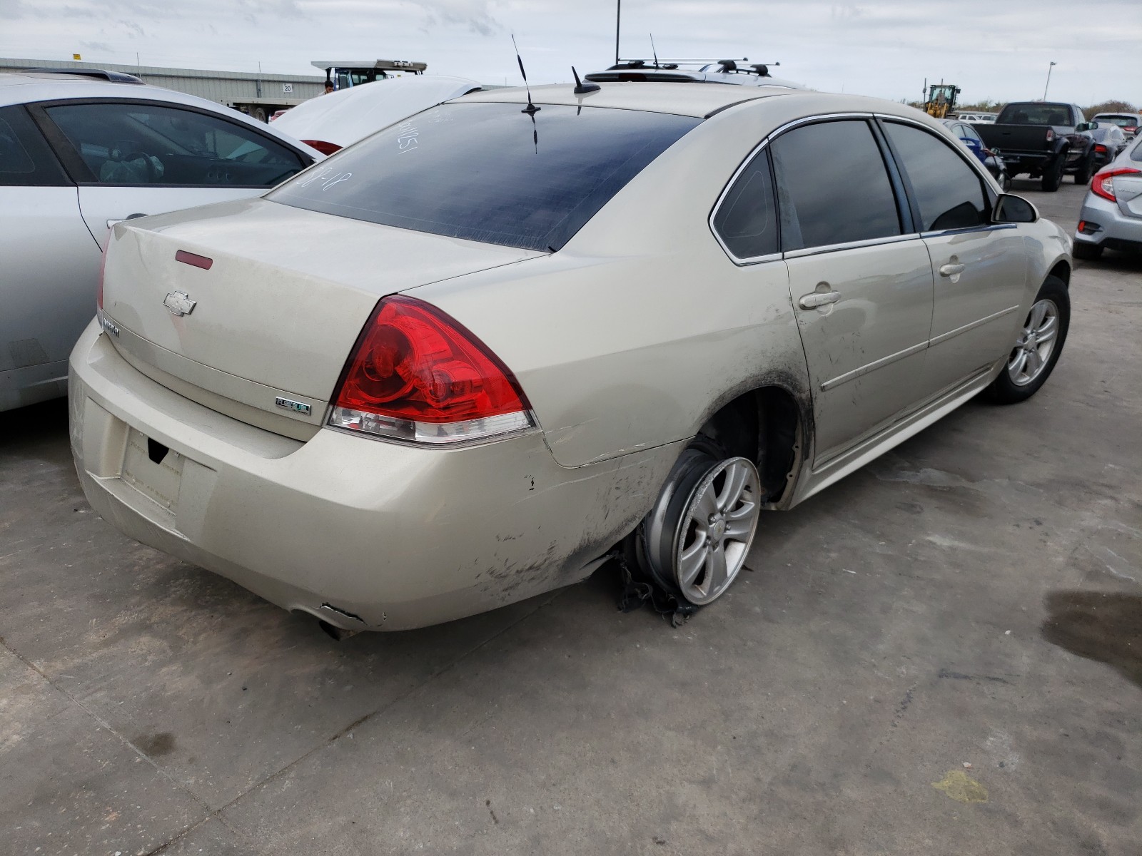 Photo 3 VIN: 2G1WA5E38C1138927 - CHEVROLET IMPALA LS 