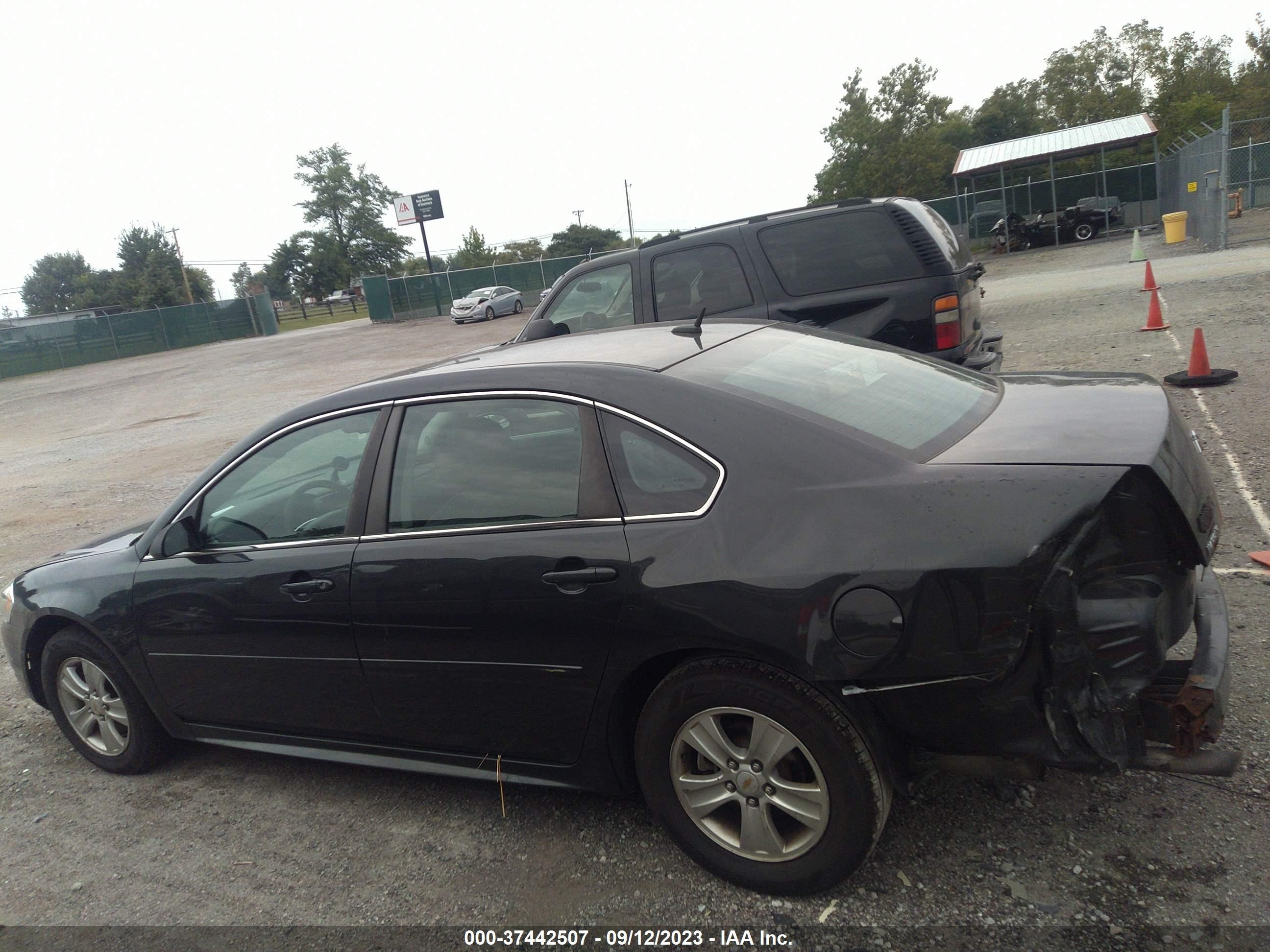 Photo 13 VIN: 2G1WA5E3XF1121373 - CHEVROLET IMPALA 