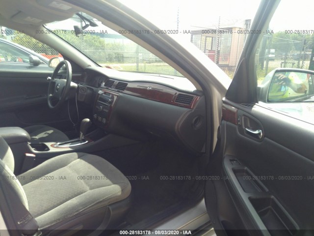 Photo 4 VIN: 2G1WA5EK2A1110061 - CHEVROLET IMPALA 