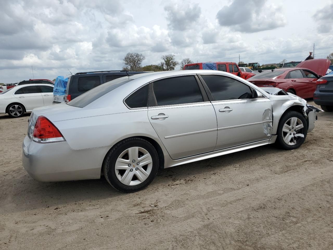 Photo 2 VIN: 2G1WA5EK4B1218277 - CHEVROLET IMPALA 