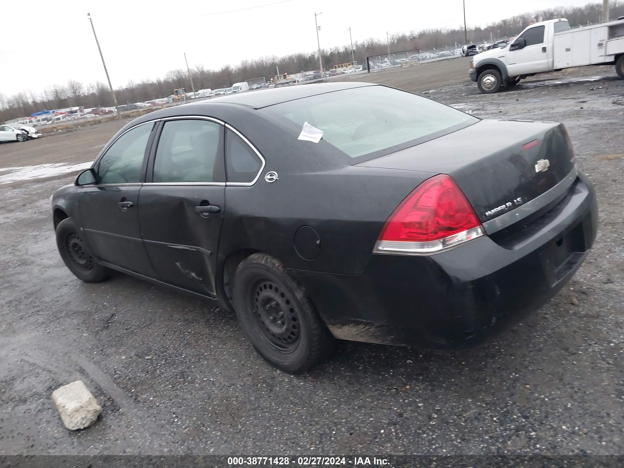 Photo 2 VIN: 2G1WB55K079116982 - CHEVROLET IMPALA 