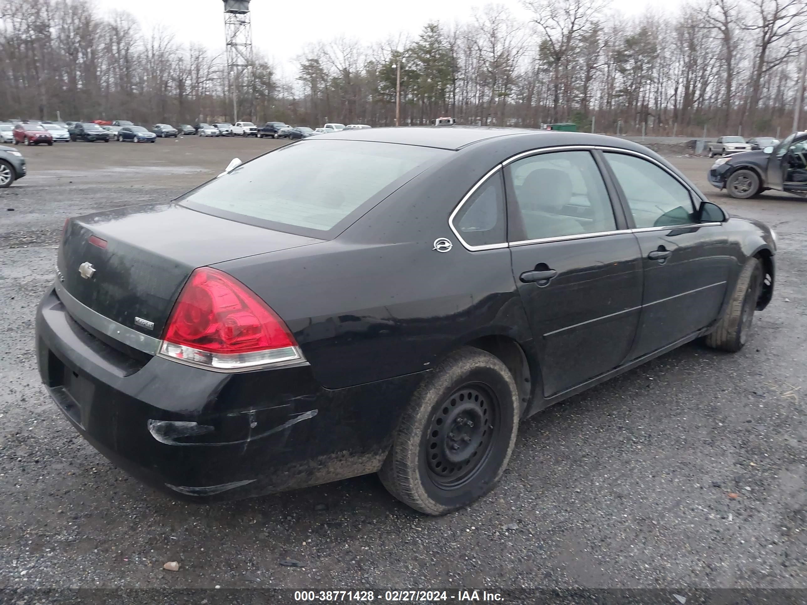 Photo 3 VIN: 2G1WB55K079116982 - CHEVROLET IMPALA 