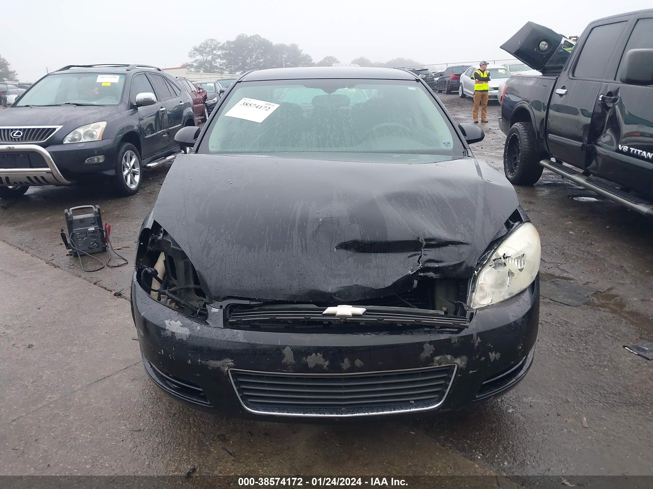 Photo 12 VIN: 2G1WB55K179385573 - CHEVROLET IMPALA 