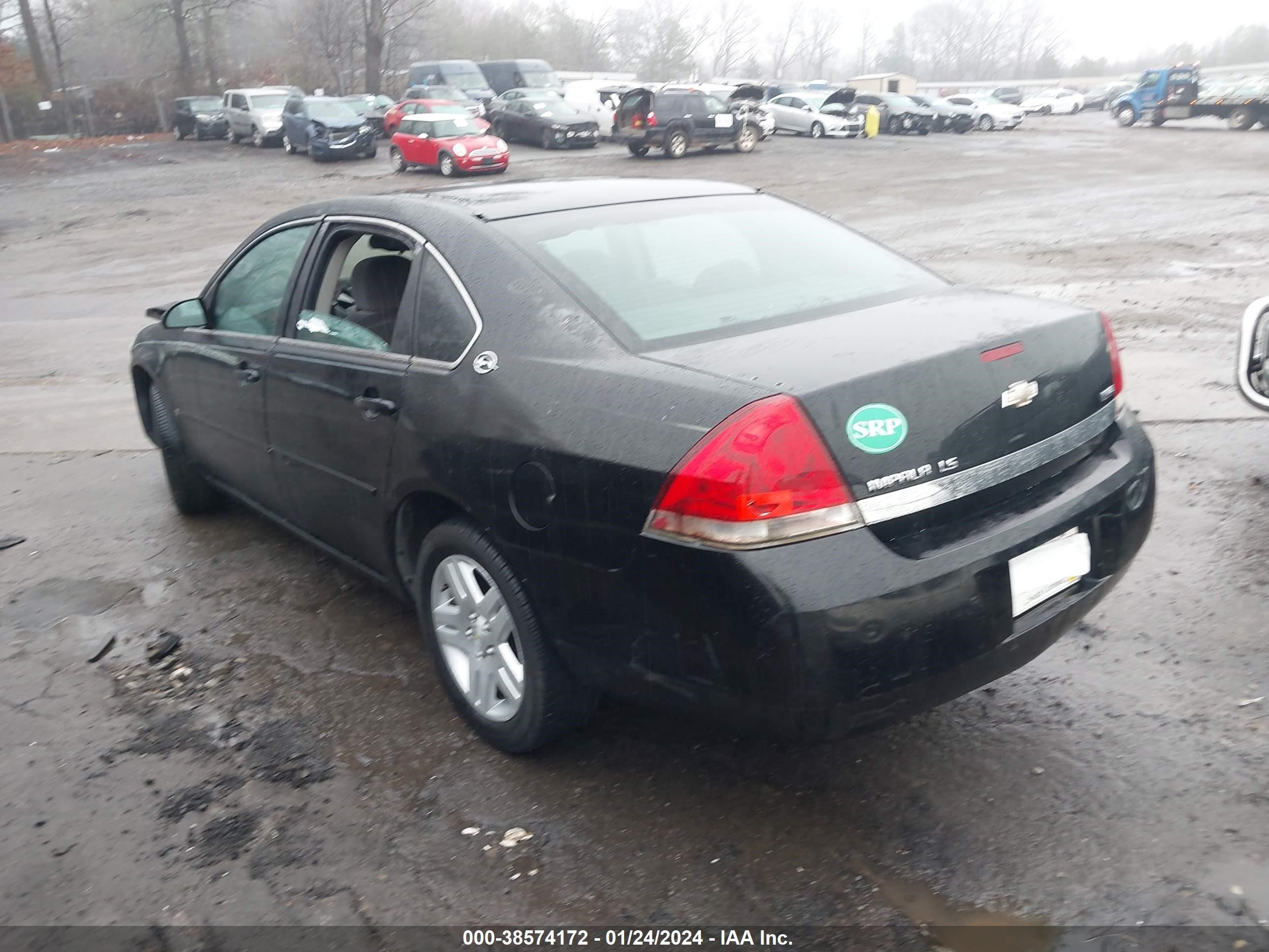 Photo 2 VIN: 2G1WB55K179385573 - CHEVROLET IMPALA 