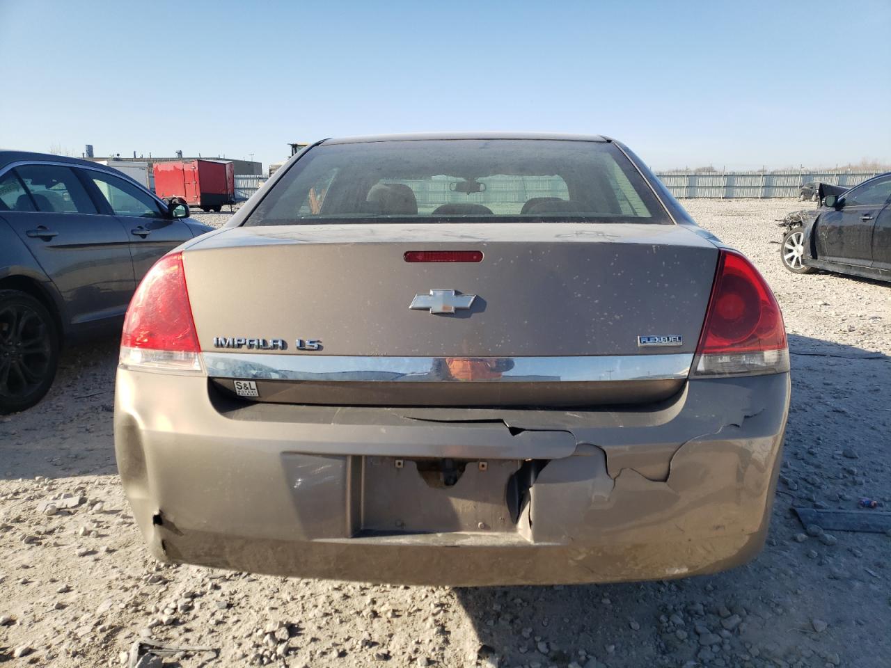 Photo 5 VIN: 2G1WB55K579314621 - CHEVROLET IMPALA 