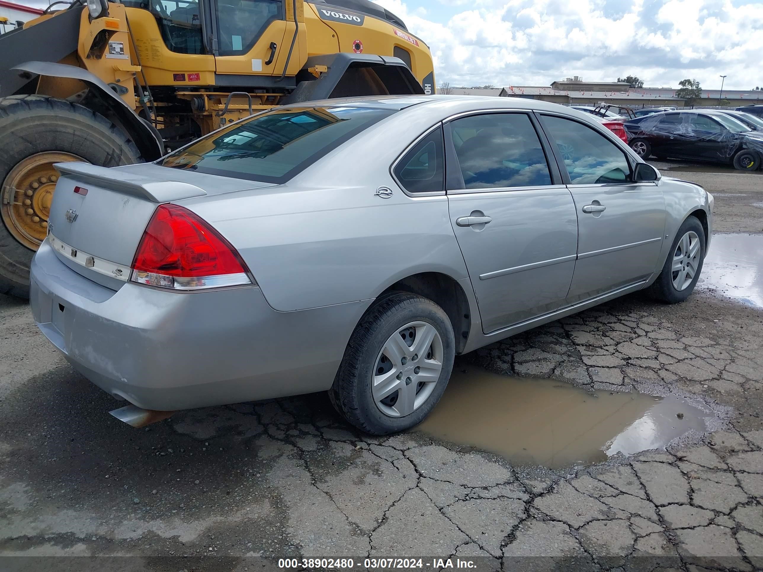 Photo 3 VIN: 2G1WB55N389105888 - CHEVROLET IMPALA 