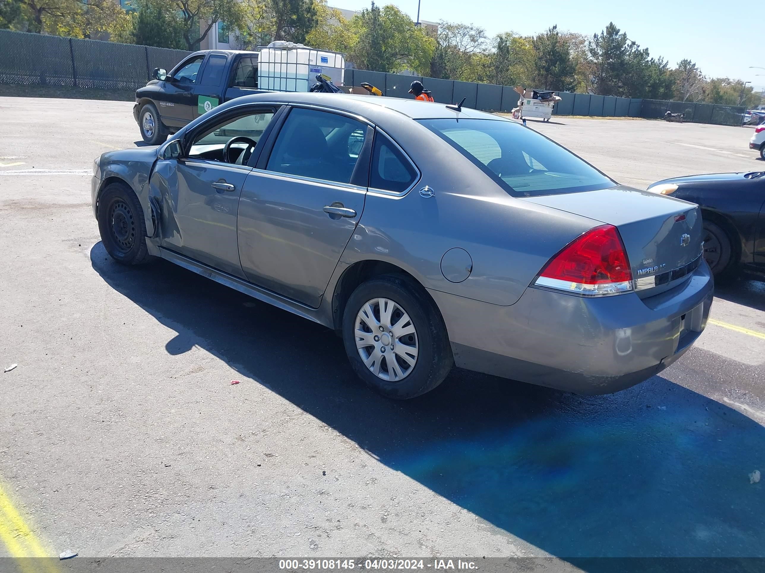 Photo 2 VIN: 2G1WB57K991160736 - CHEVROLET IMPALA 