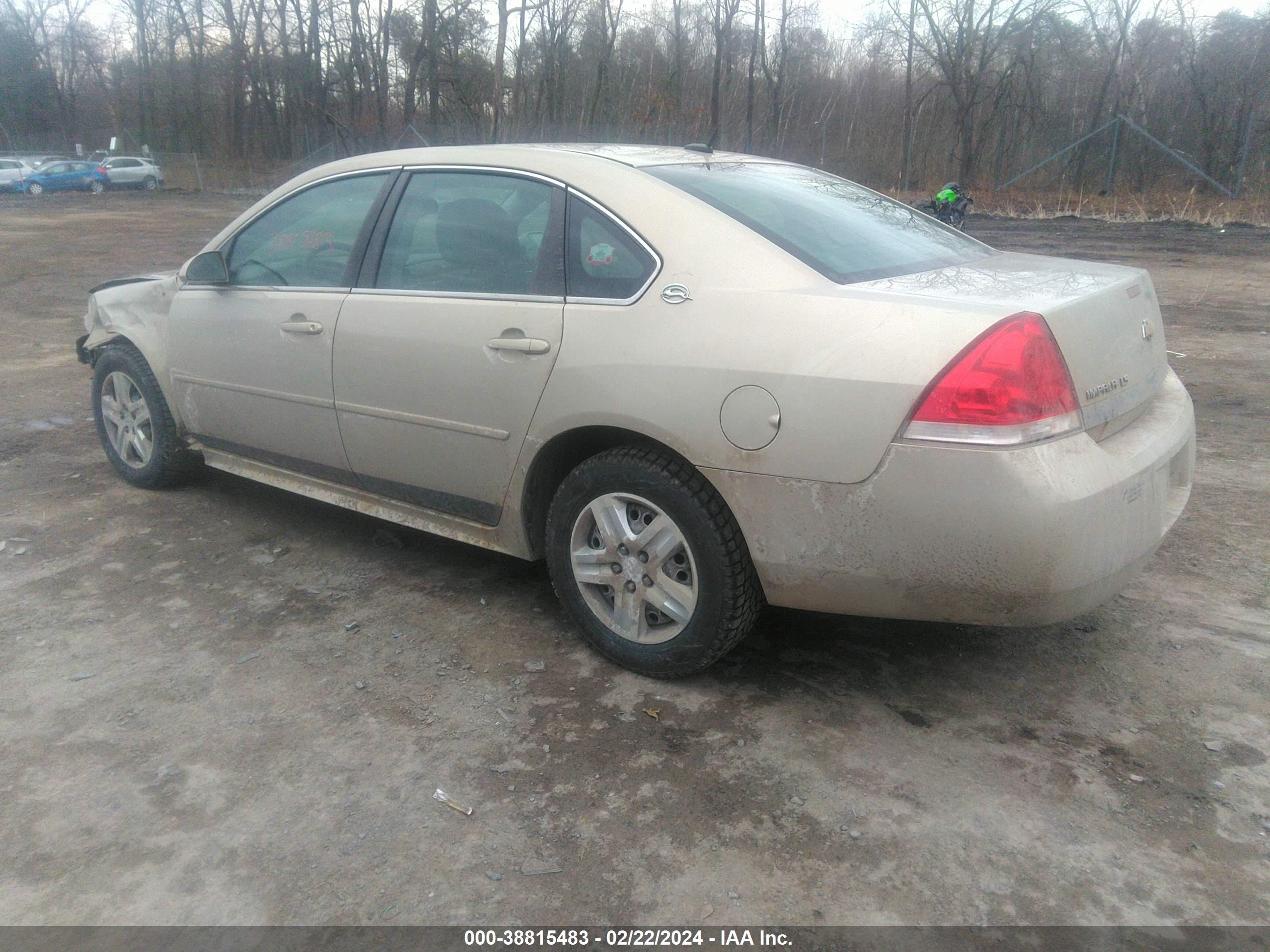 Photo 2 VIN: 2G1WB57N291224951 - CHEVROLET IMPALA 