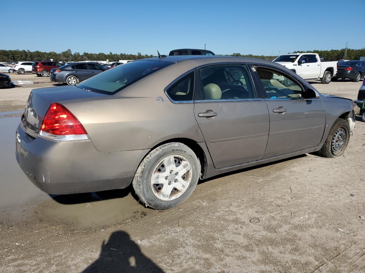 Photo 2 VIN: 2G1WB58K169146955 - CHEVROLET IMPALA 