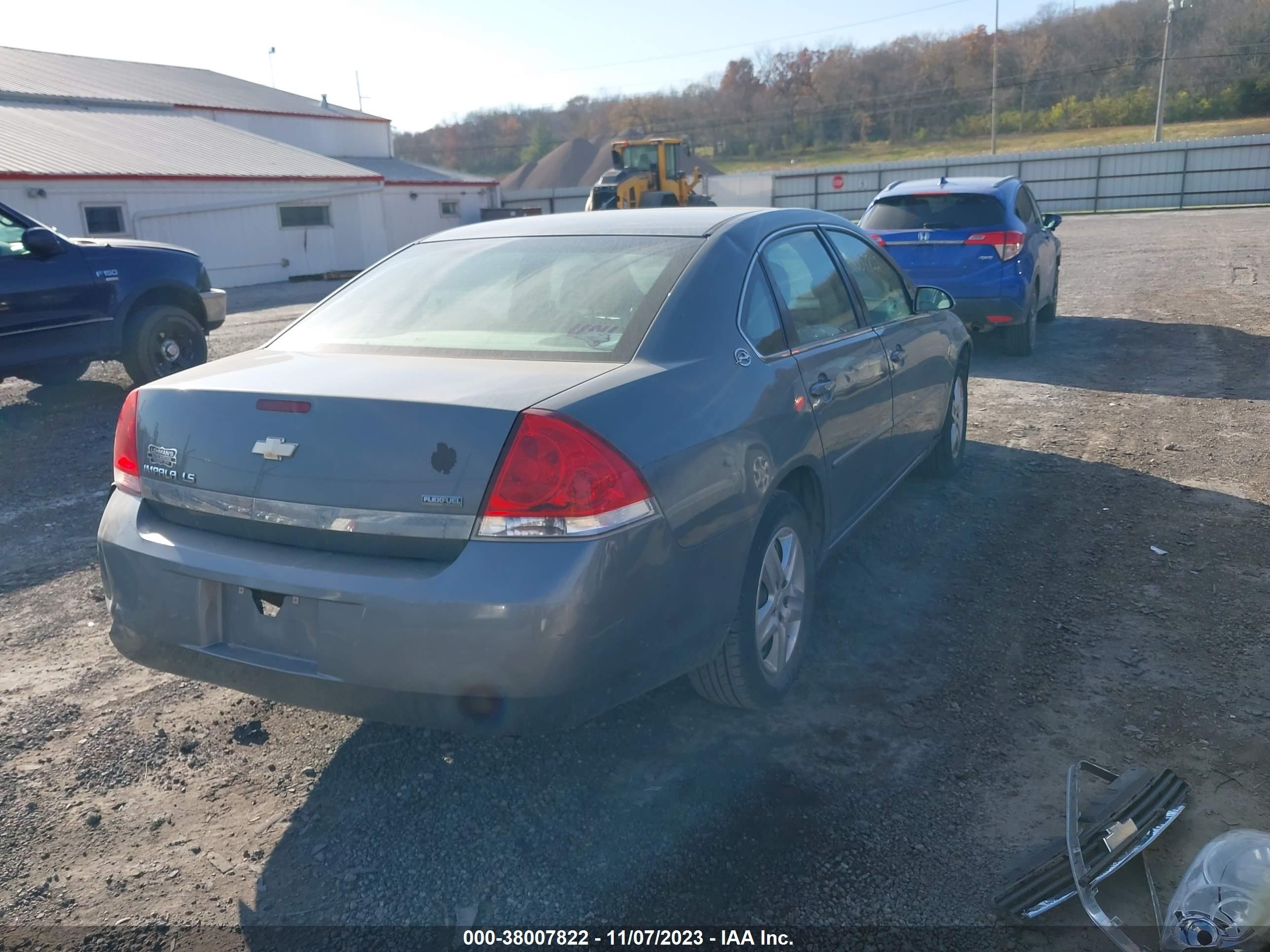 Photo 3 VIN: 2G1WB58K179365562 - CHEVROLET IMPALA 