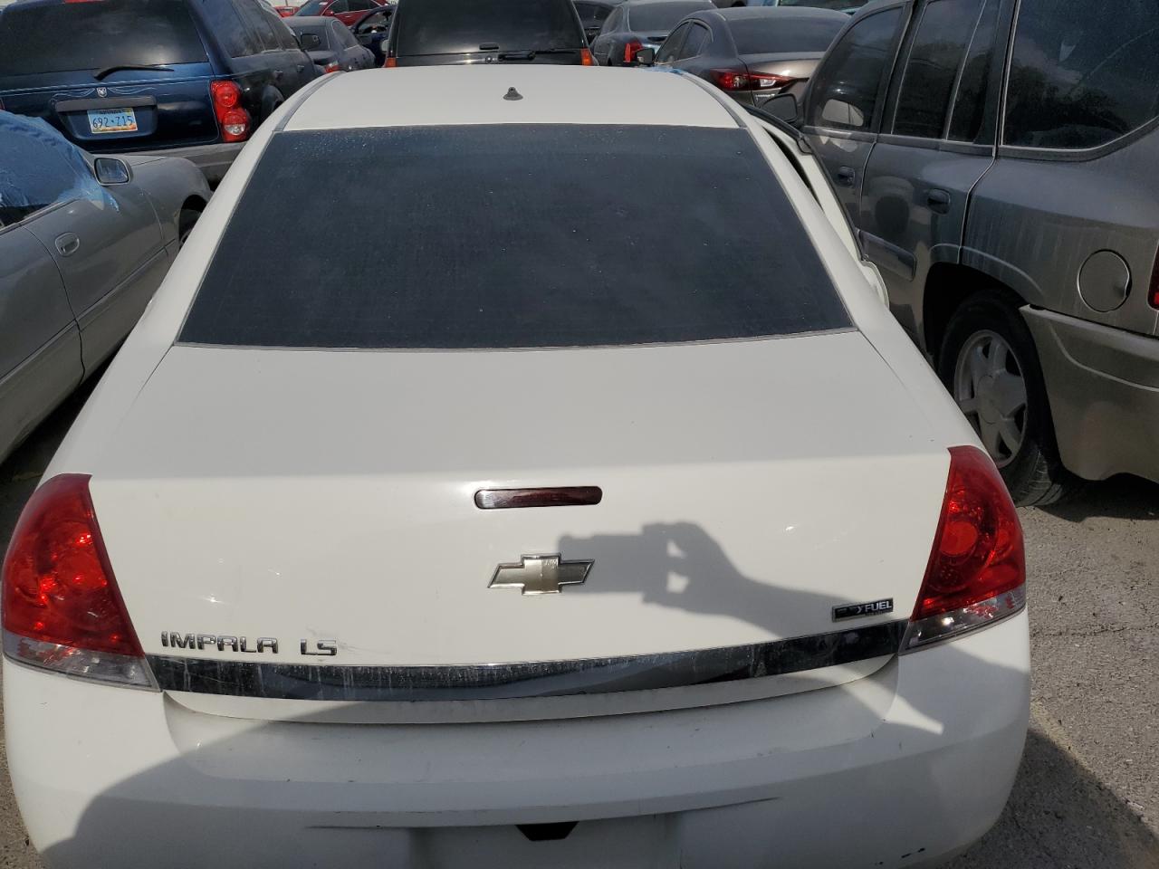 Photo 5 VIN: 2G1WB58K181291849 - CHEVROLET IMPALA 