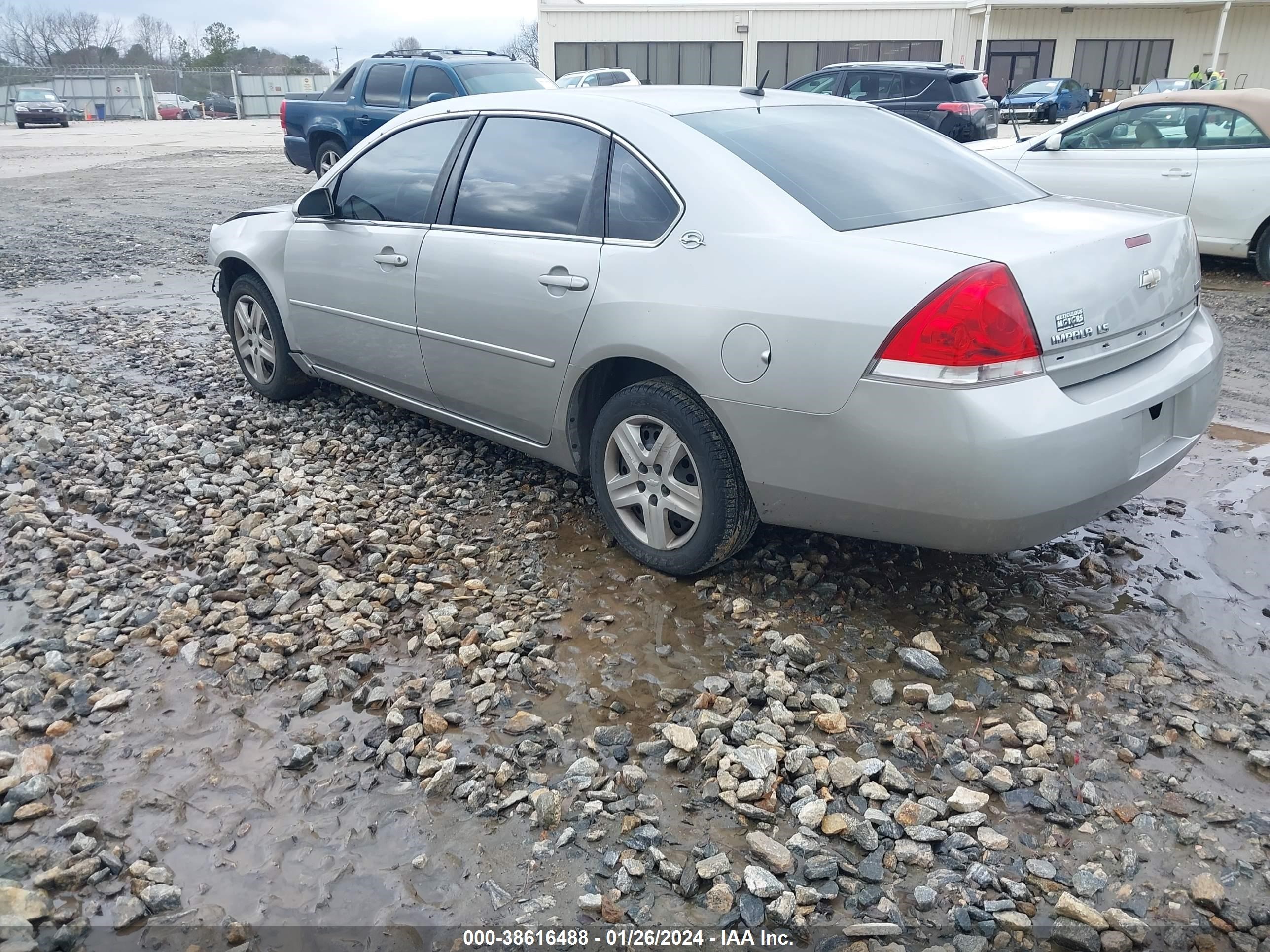 Photo 2 VIN: 2G1WB58K279128532 - CHEVROLET IMPALA 